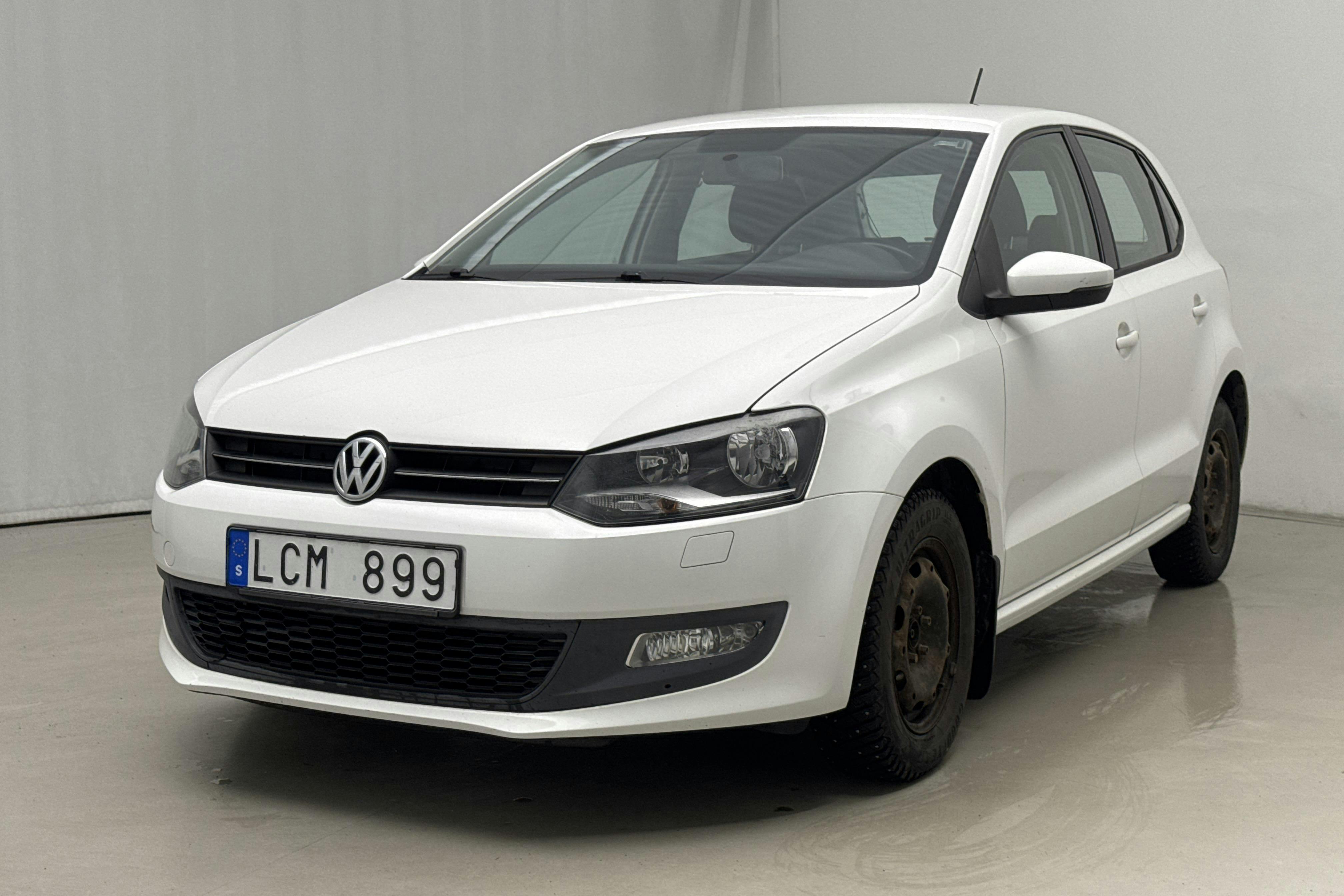 Presentationsfoto 1 av 17: VW Polo 1.4 5dr (85hk) - 14 737 mil - Manuell - vit - 2011