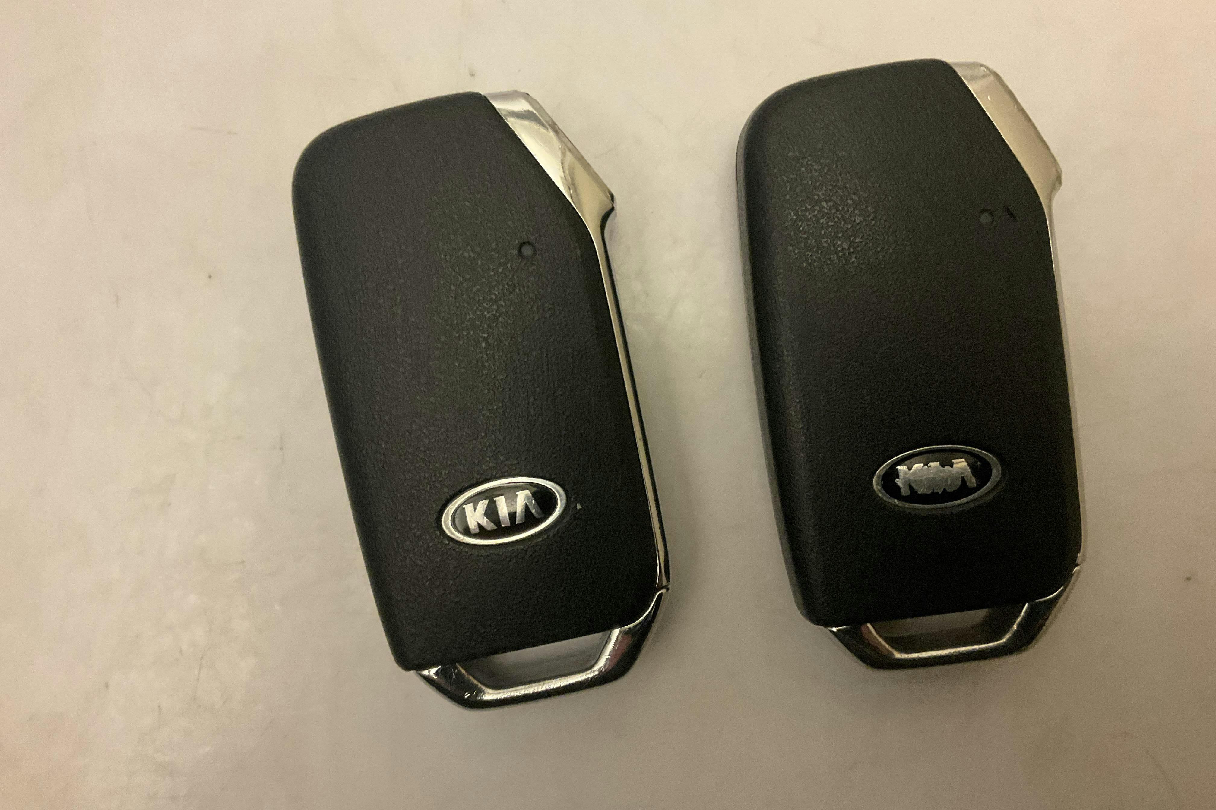 Präsentationsfoto 16 von 16: KIA e-Niro 64kWh (204hk) - 76 760 Kilometer - Verkaufsautomat - Weiß - 2021