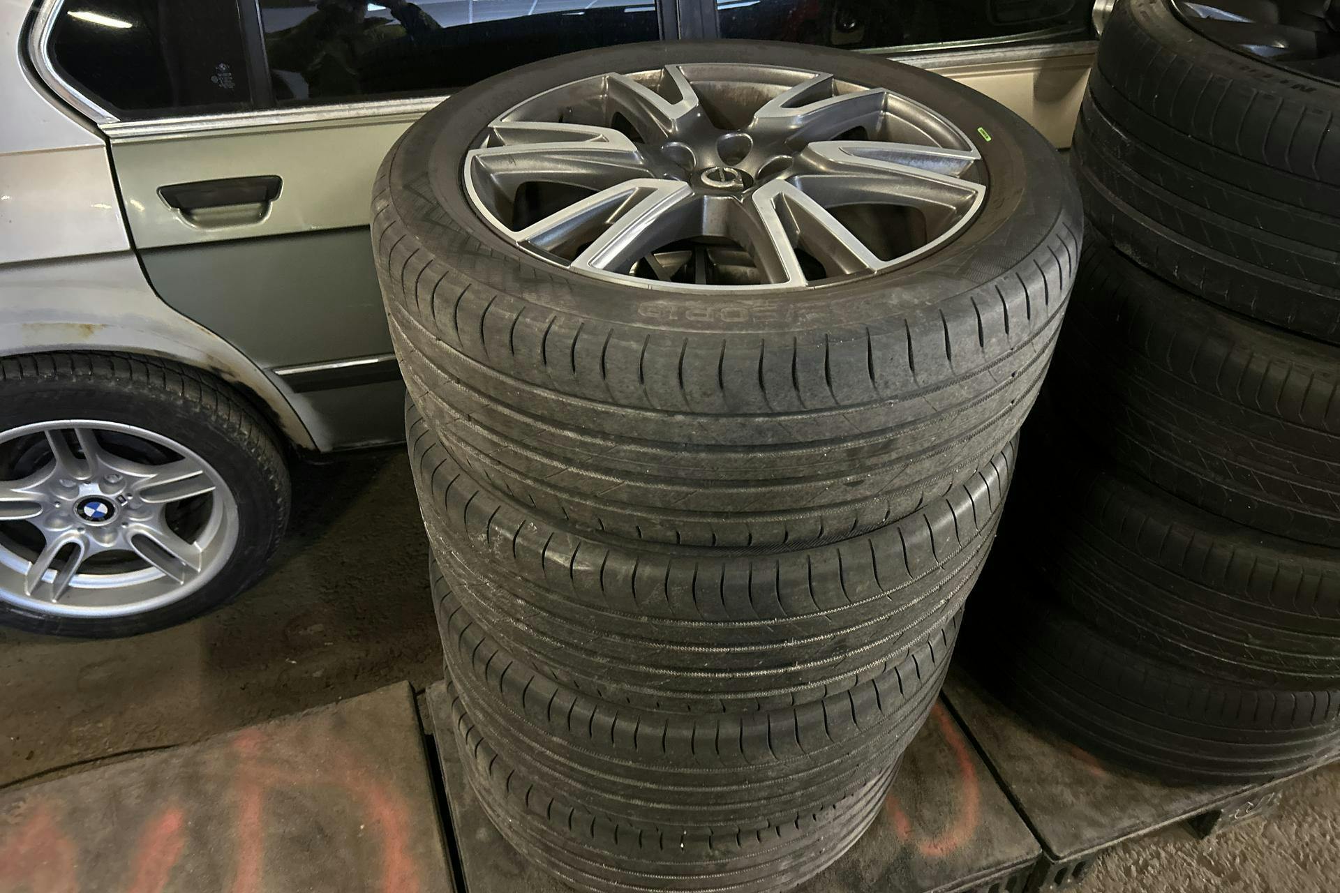 Presentationsfoto 23 av 23: Volvo V90 D4 Cross Country AWD (190hk) - 11 906 mil - Automat - silver - 2018