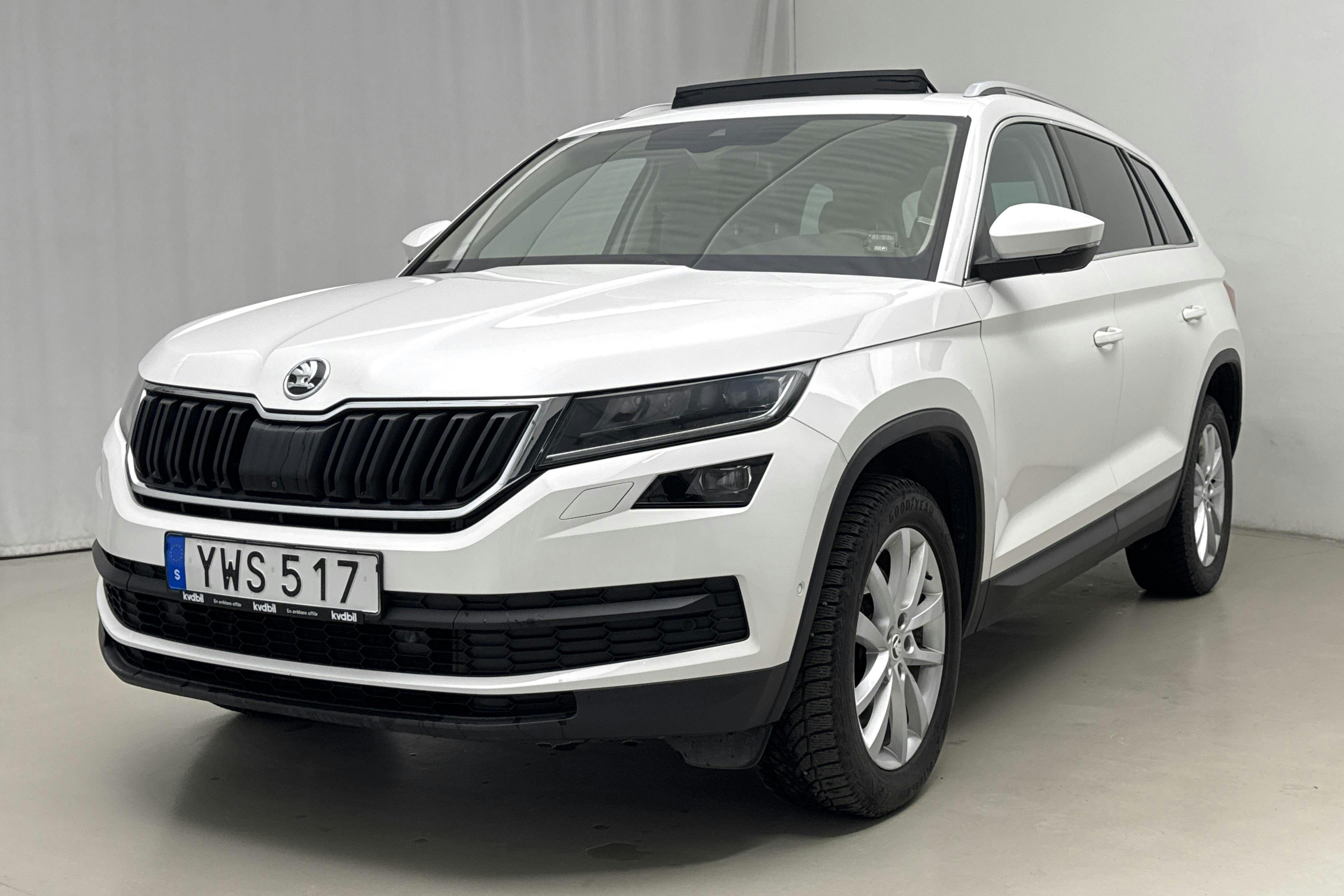 Presentation photo 1 of 30: Skoda Kodiaq 2.0 TDI 4X4 (190hk) - 93 100 km - Automatic - white - 2018