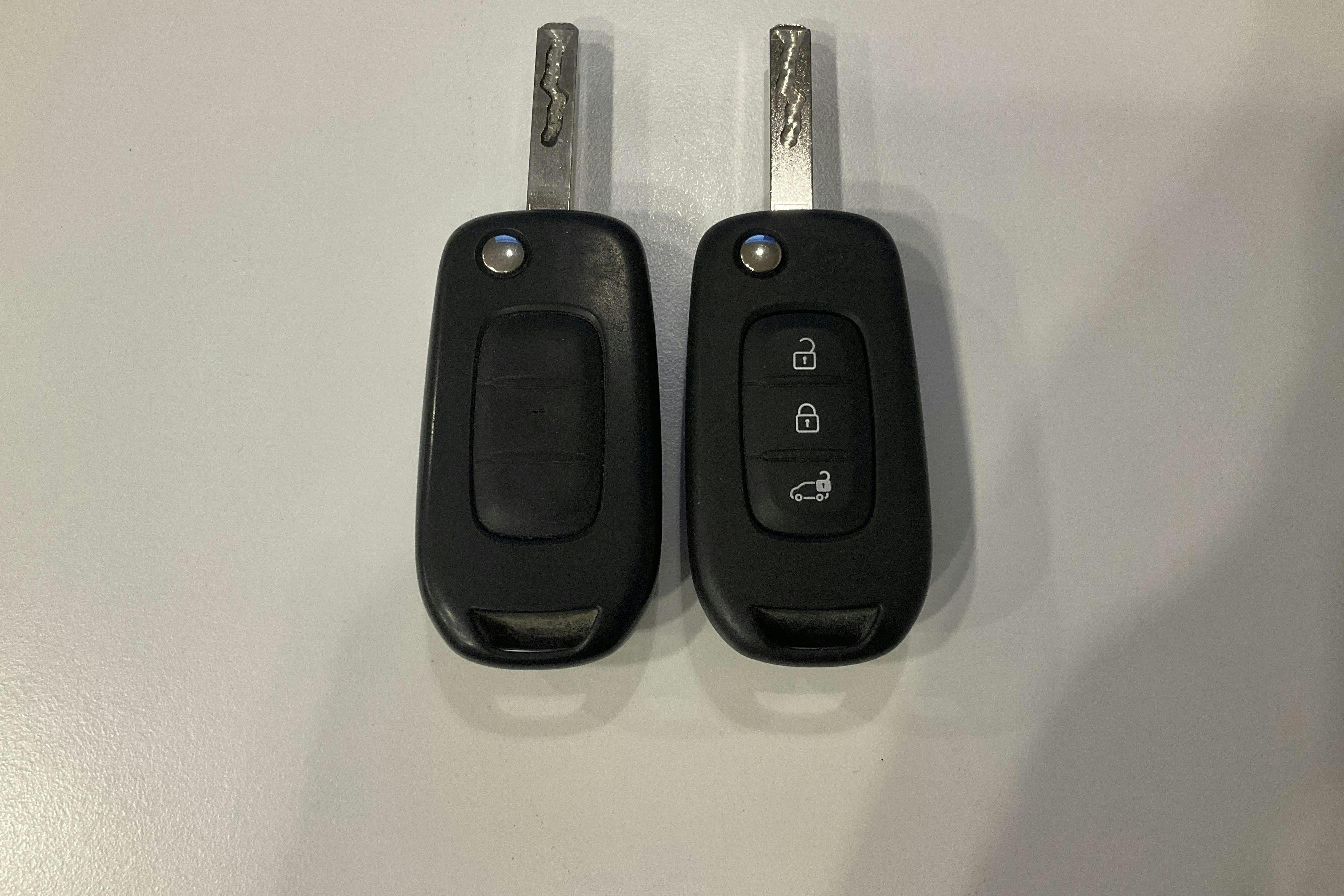 Presentationsfoto 20 av 20: Mercedes Citan 110 1.5 CDI (95hk) - 4 711 mil - Manuell - röd - 2022