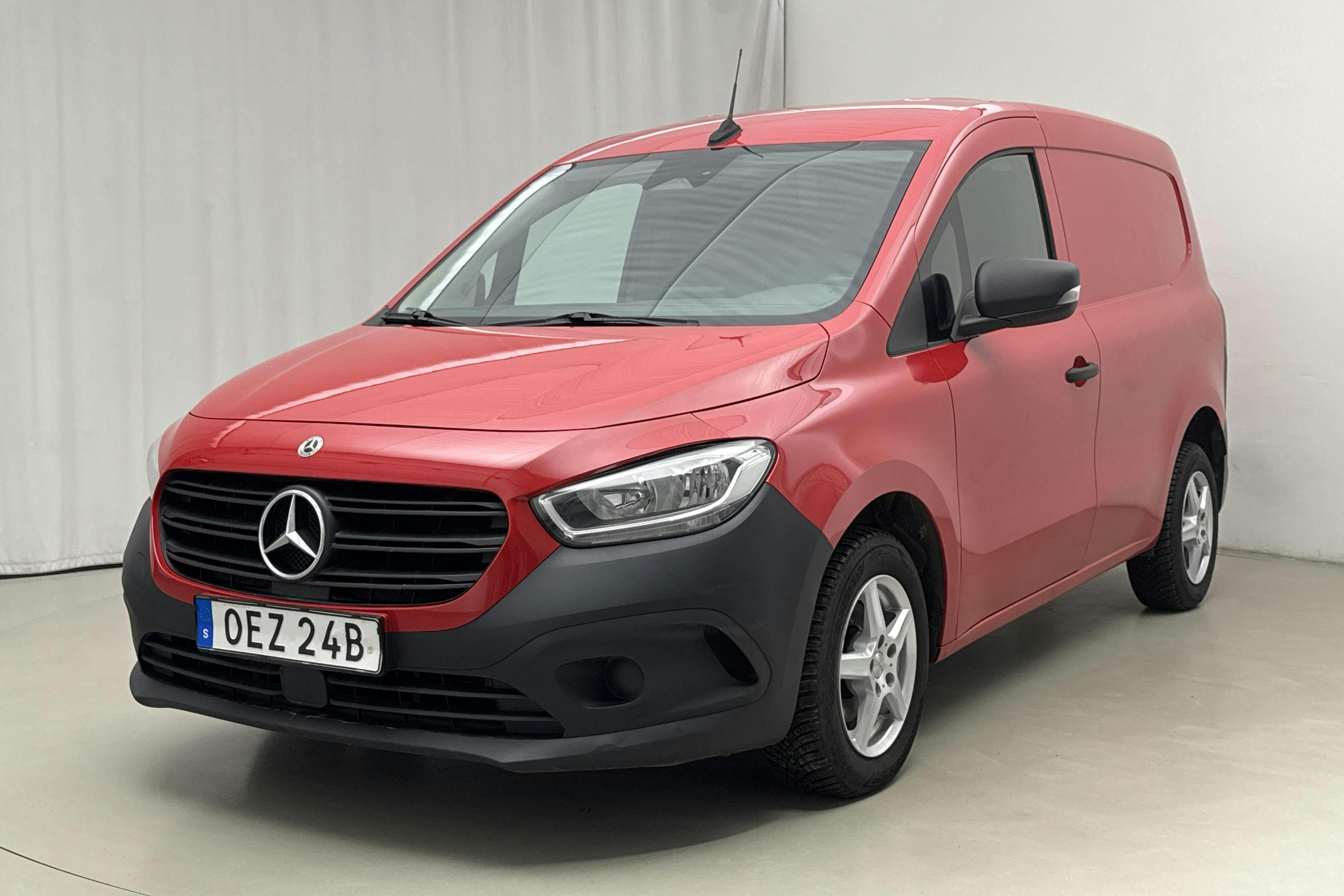 Presentationsfoto 1 av 20: Mercedes Citan 110 1.5 CDI (95hk) - 4 711 mil - Manuell - röd - 2022