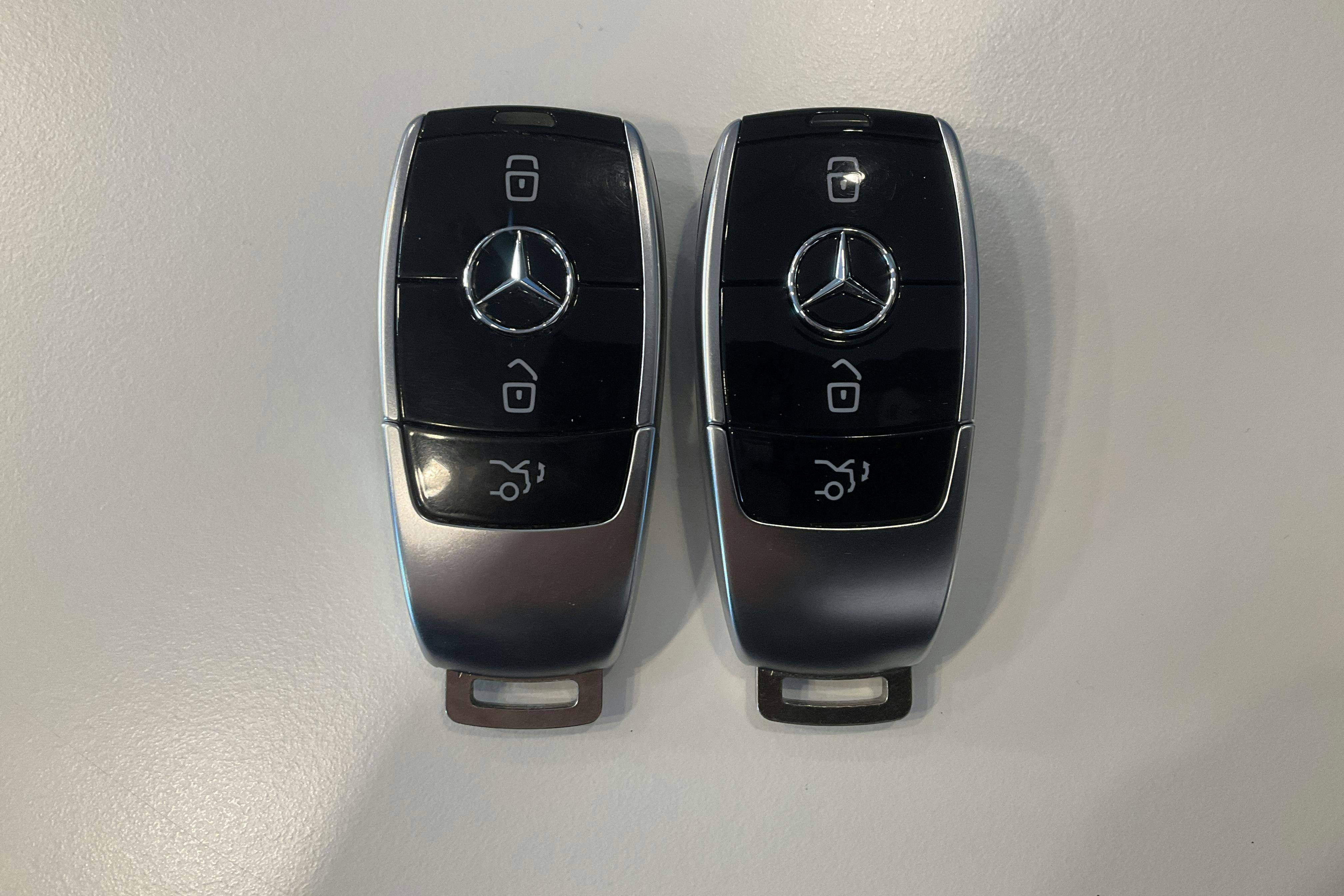 Presentation photo 25 of 25: Mercedes E 300 de Kombi 4MATIC S213 (306hk) - 57 440 km - Automatic - black - 2022