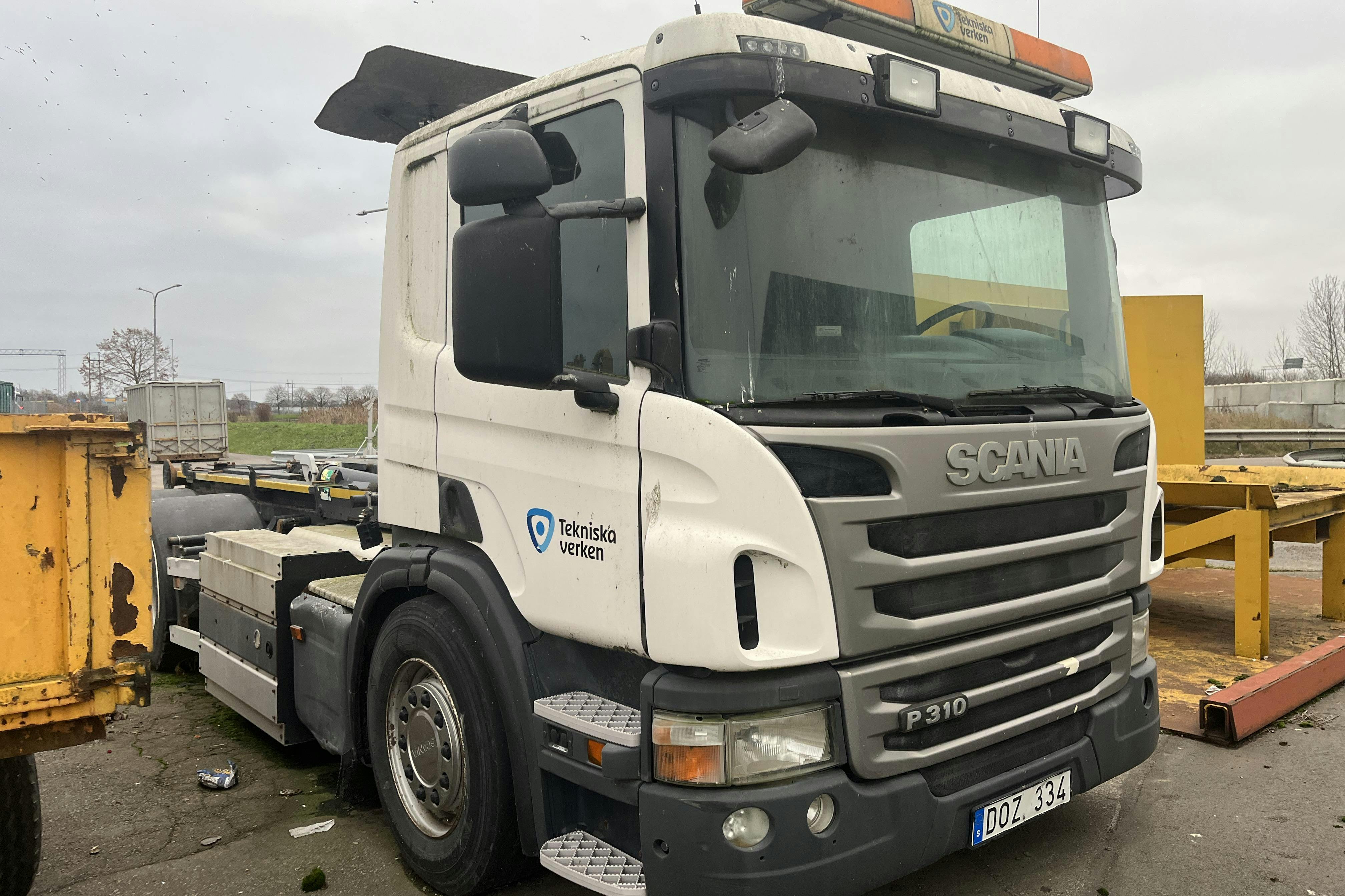 Presentationsfoto 2 av 41: SCANIA P310LB6X2*4HNB P310 Rep.objekt - 0 km - Automat - vit - 2013