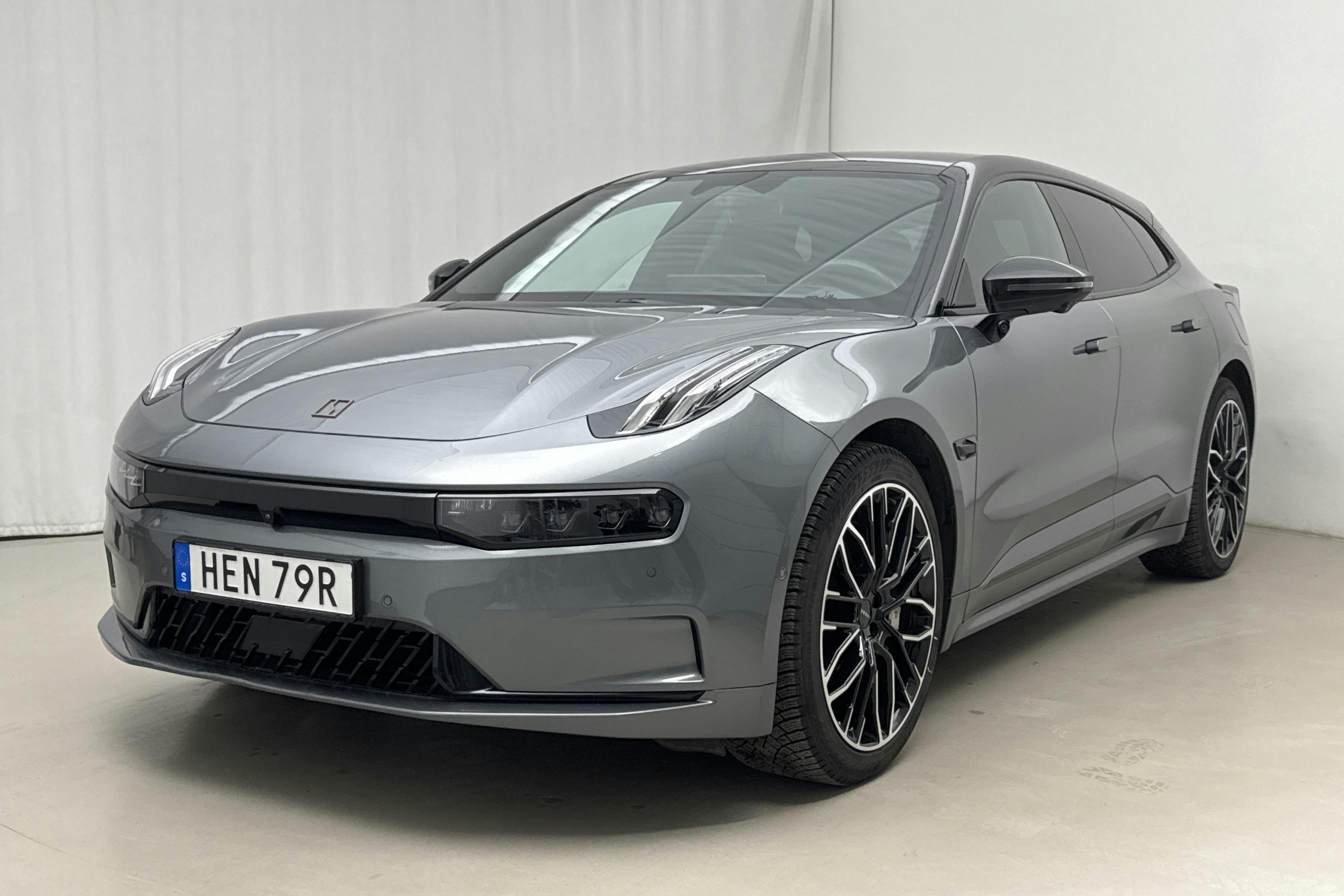 Presentation photo 1 of 29: Zeekr 001 AWD 100kWh (544hk) - 49 770 km - Automatic - gray - 2023