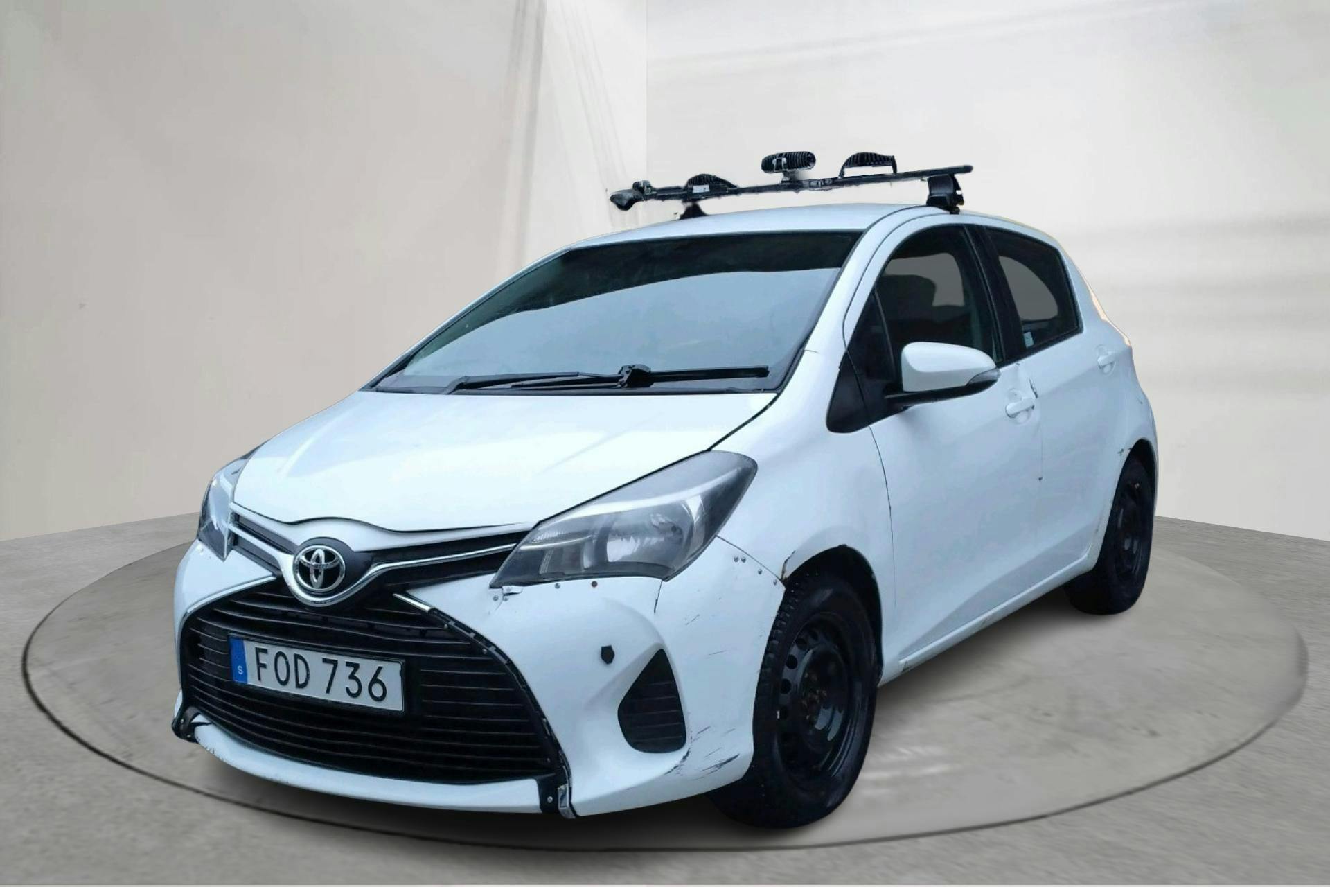 Presentation photo 1 of 13: Toyota Yaris 1.33 3dr (100hk) - 150 110 km - Automatic - white - 2017