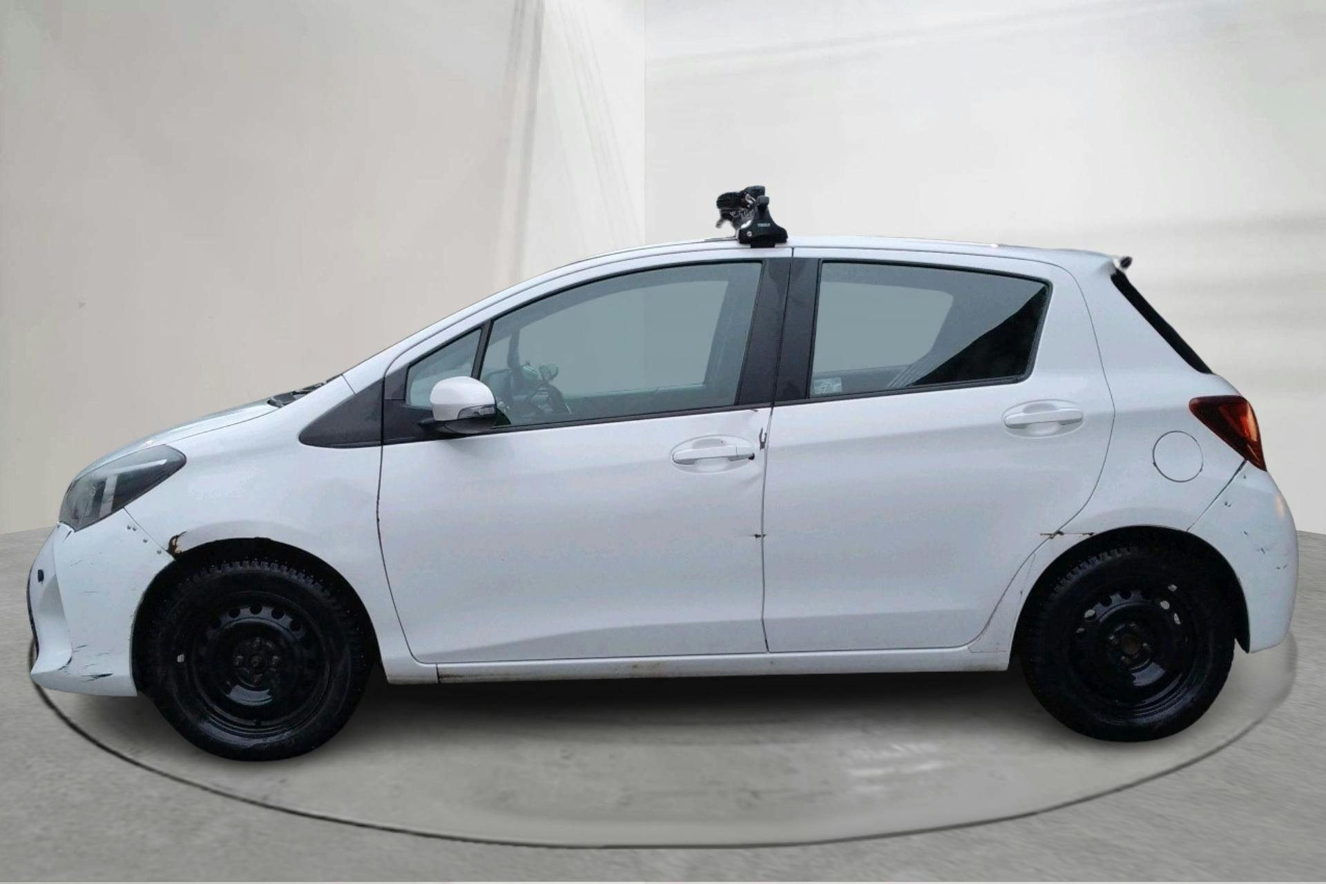 Presentation photo 2 of 13: Toyota Yaris 1.33 3dr (100hk) - 150 110 km - Automatic - white - 2017