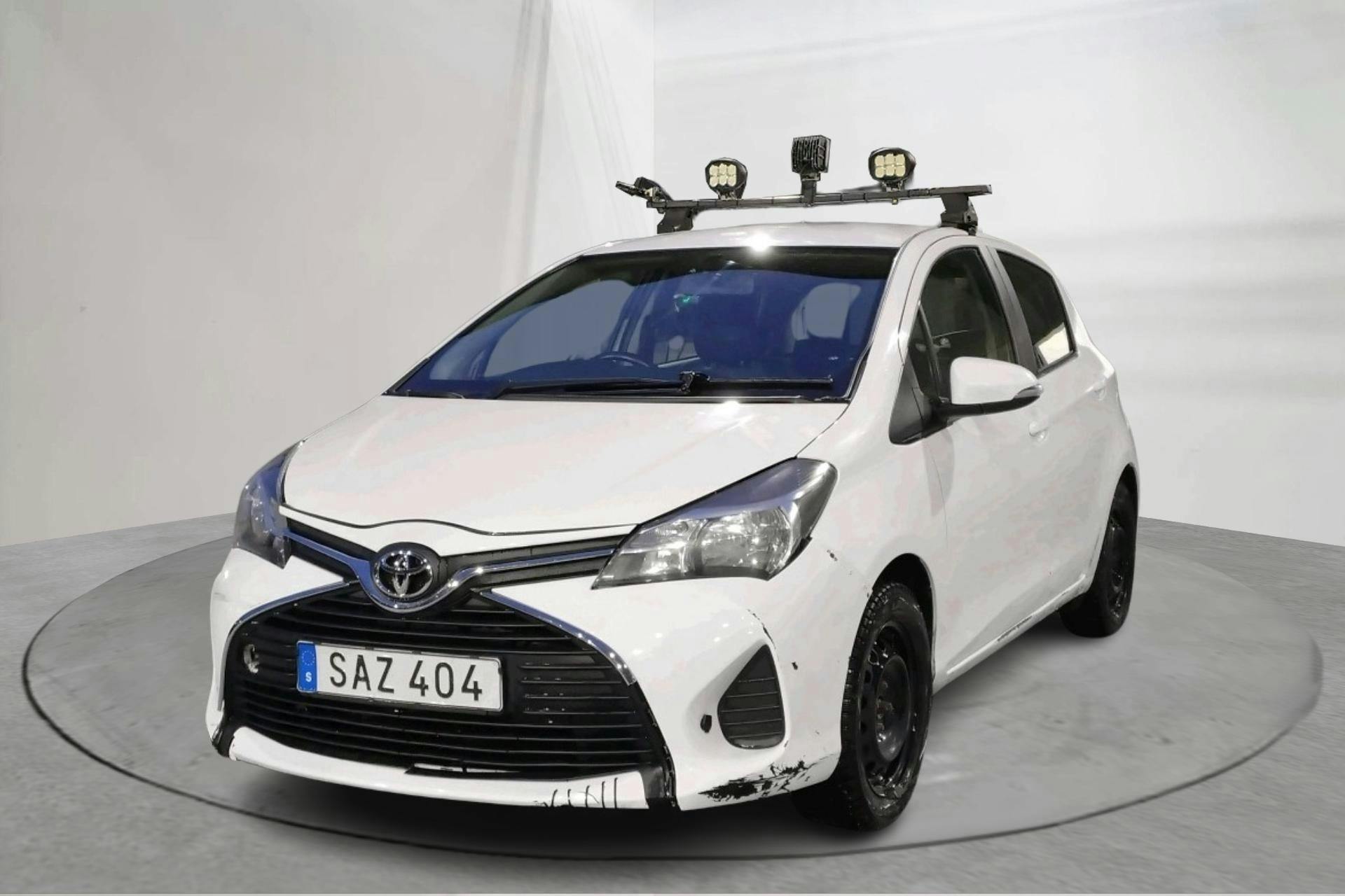 Presentation photo 1 of 14: Toyota Yaris 1.33 5dr (100hk) - 167 600 km - Automatic - white - 2014