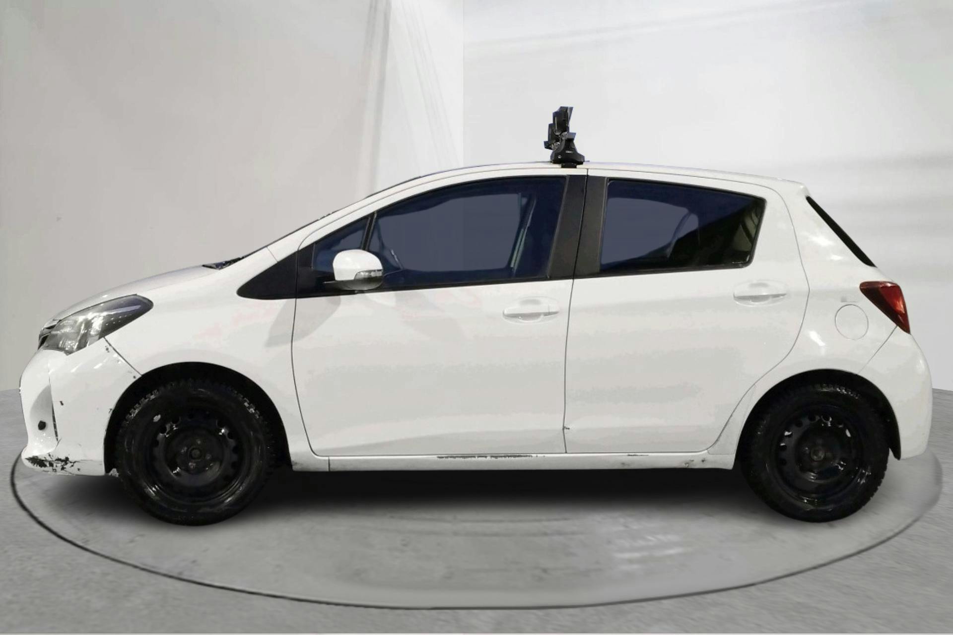 Presentation photo 2 of 14: Toyota Yaris 1.33 5dr (100hk) - 167 600 km - Automatic - white - 2014