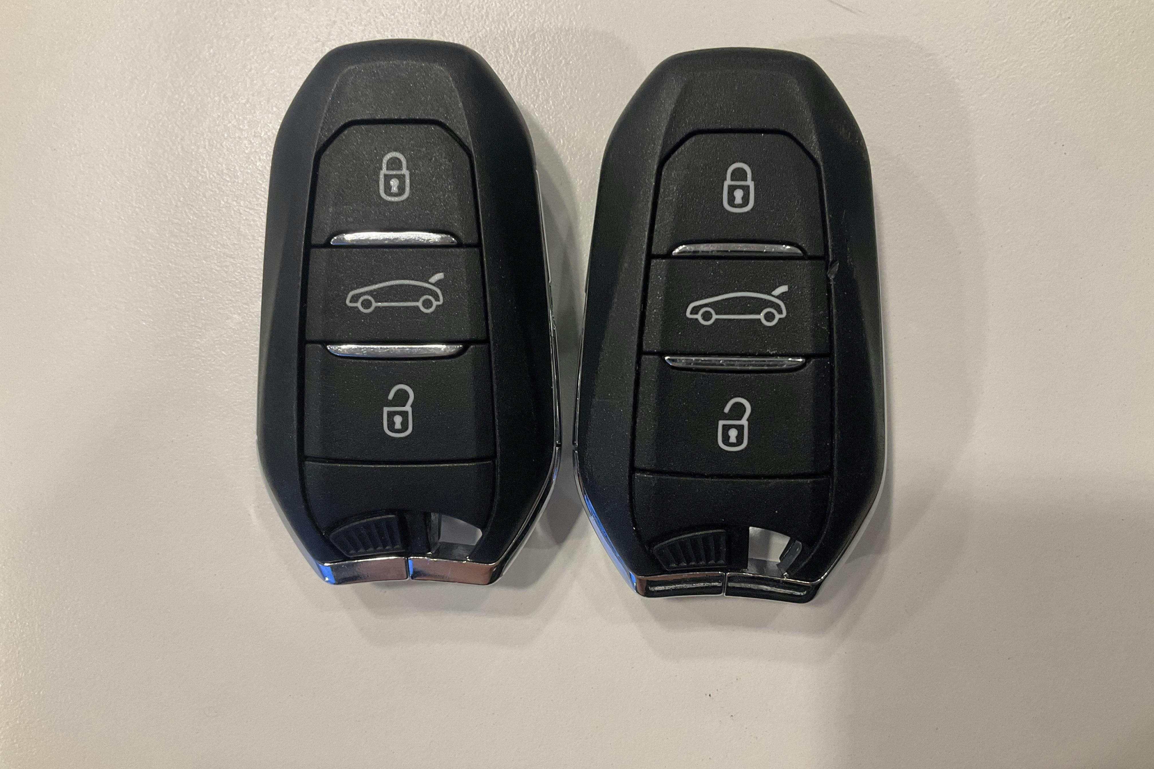 Esitlusfoto 17 aadressil 17: DS DS7 Crossback PureTech (180hk) - 30 880 km - Automaatne - must - 2022