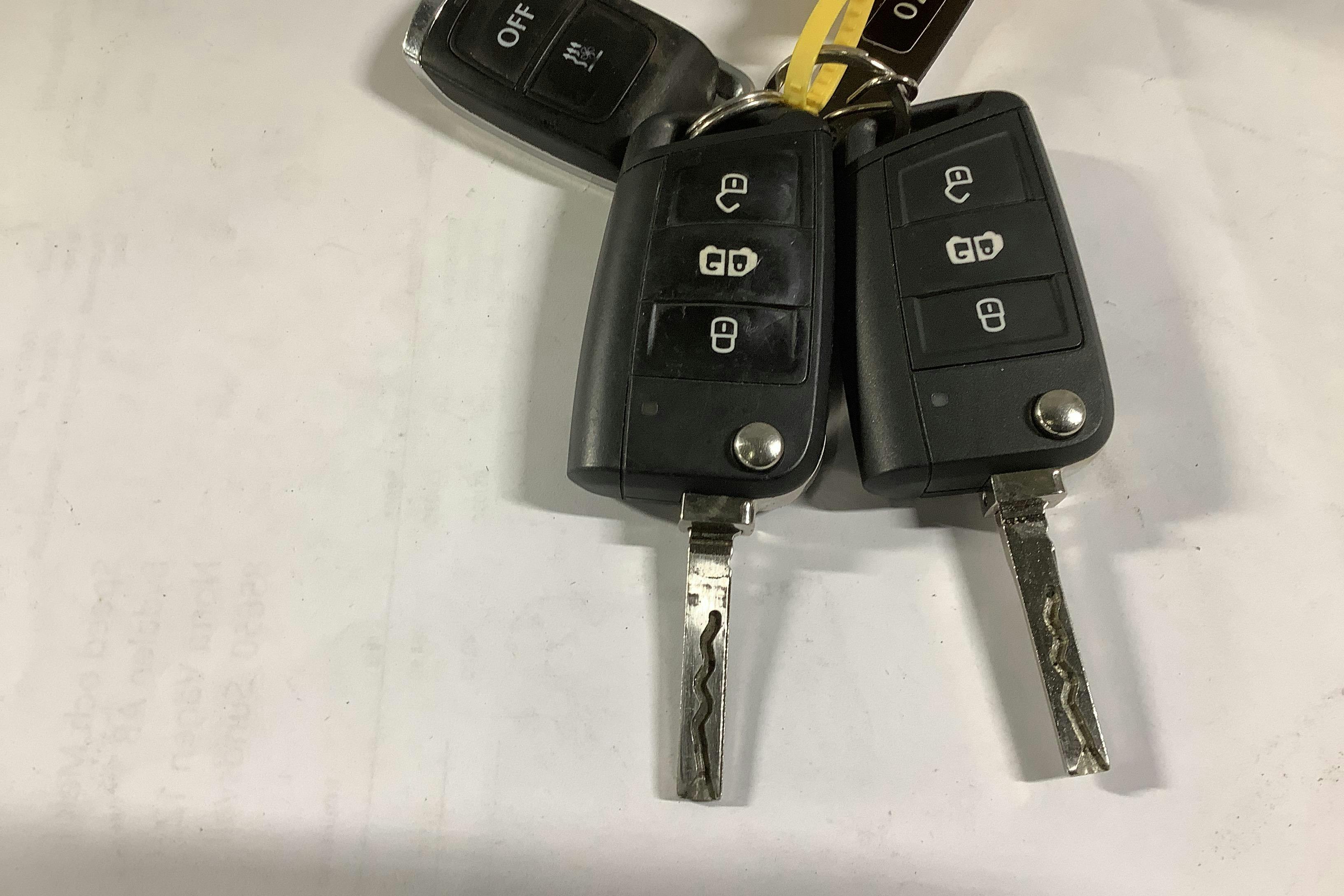 Presentation photo 21 of 21: VW Transporter T6 2.0 TDI BMT Skåp 4MOTION (150hk) - 184 400 km - Manual - white - 2020