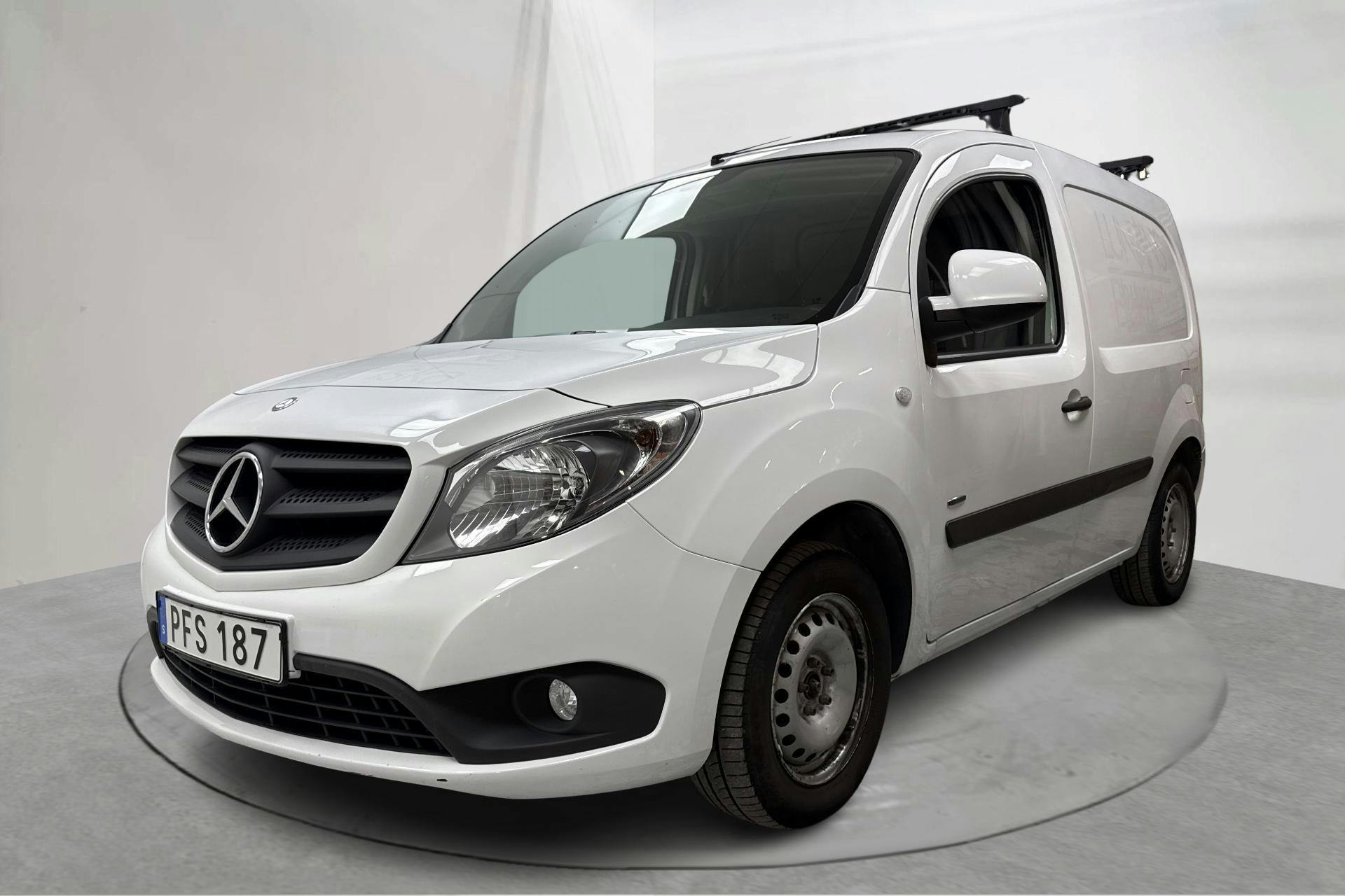 Präsentationsfoto 1 von 16: Mercedes Citan 109 1.5 CDI (90hk) - 97 000 Kilometer - Handbuch - Weiß - 2017