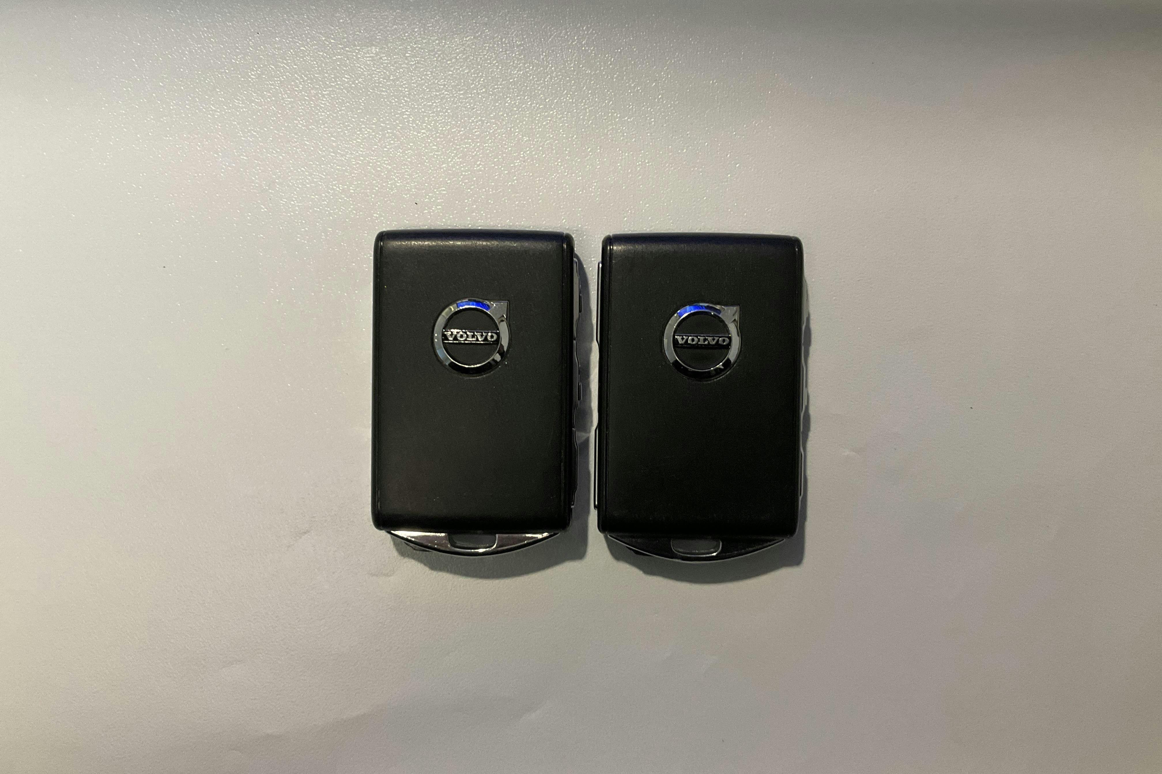 Esittelykuva 14 osoitteesta 14: Volvo V90 D4 (190hk) - 126 450 km - Automaattinen - hopea - 2020