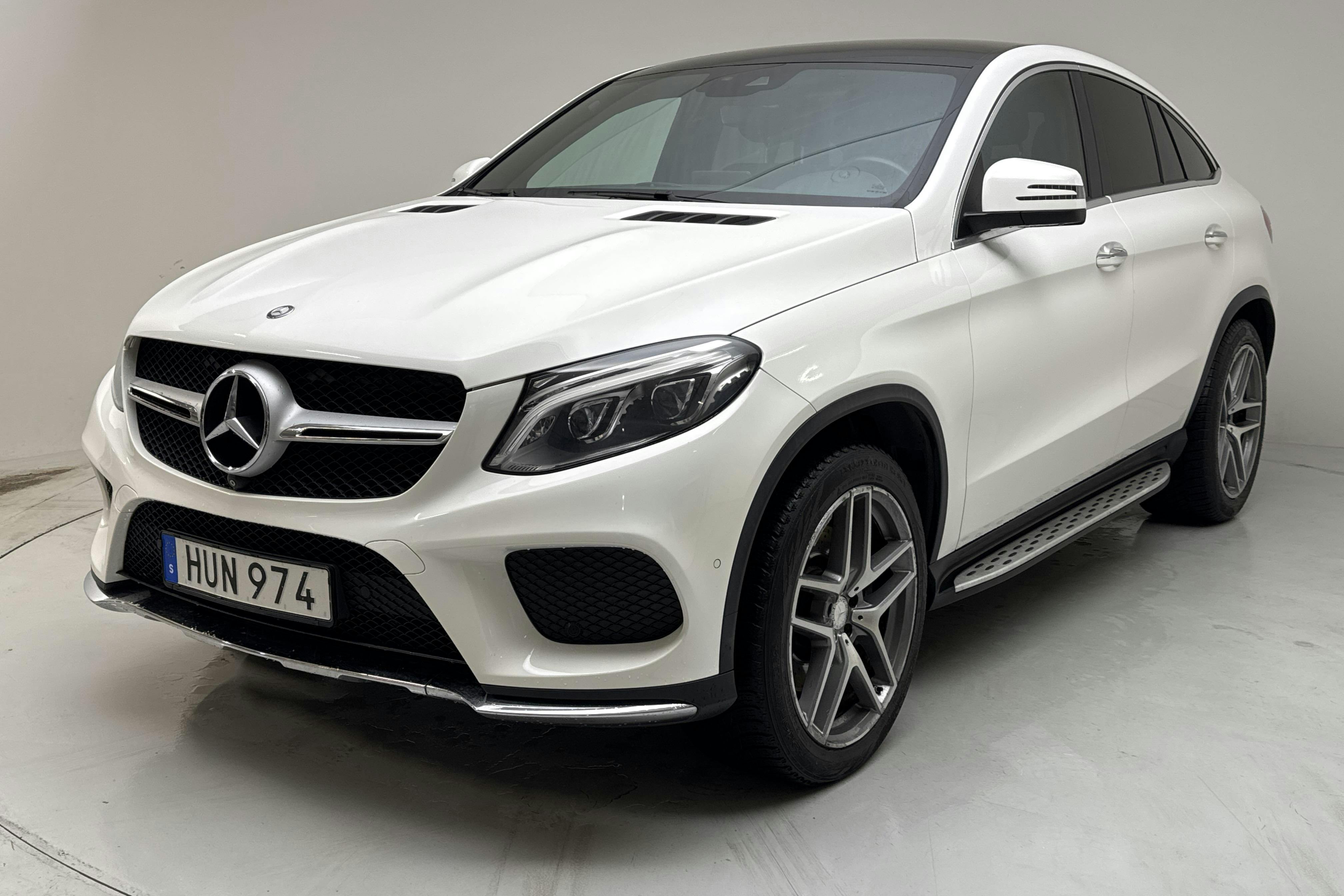 Presentation photo 1 of 15: Mercedes GLE 400 4MATIC Coupé C292 (333hk) - 274 470 km - Automatic - white - 2015