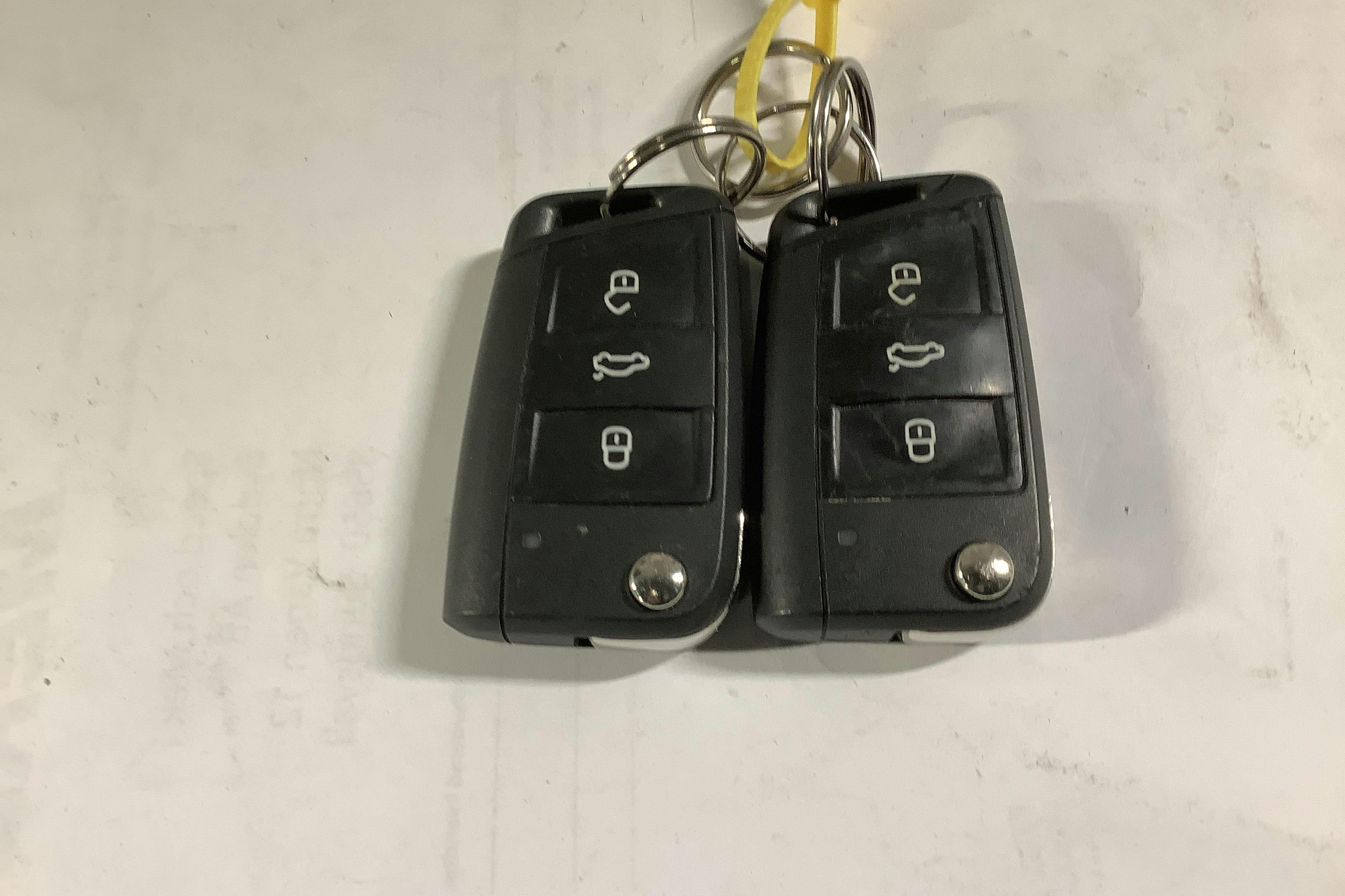 Presentationsfoto 18 av 18: VW T-Roc 2.0 TDI 4MOTION (150hk) - 17 657 mil - Automat - Dark Grey - 2021