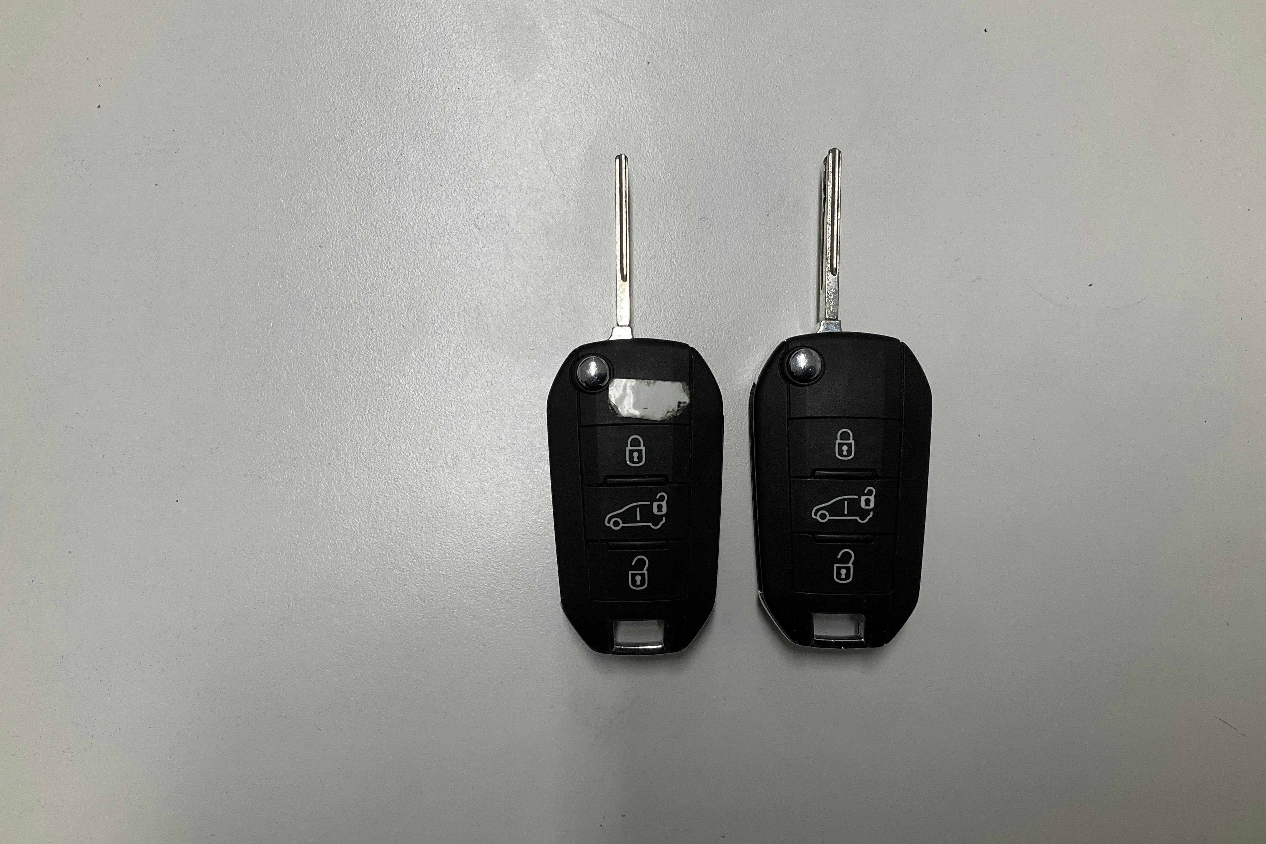 Presentationsfoto 13 av 13: Toyota PROACE Verso 2.0D (180hk) - 16 181 mil - Automat - Dark Grey - 2023