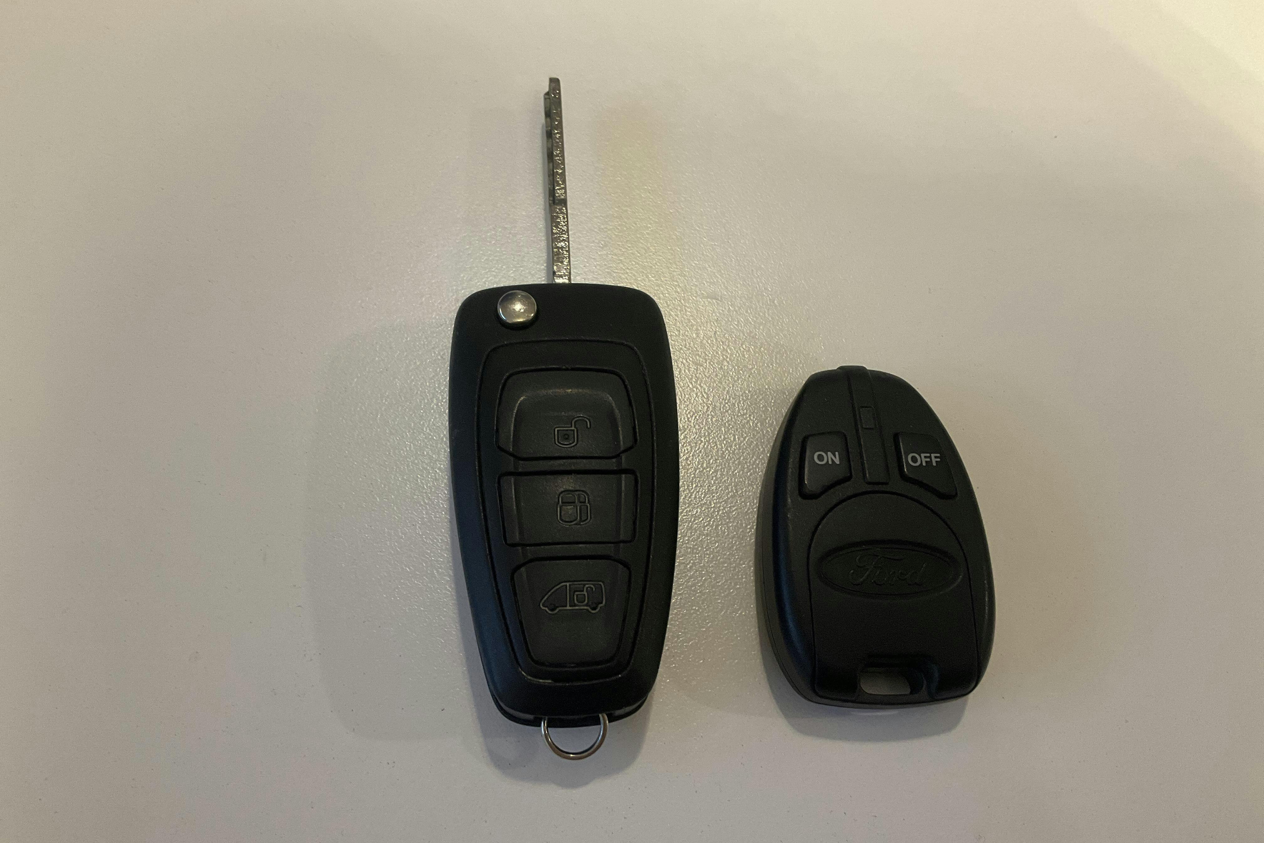 Presentation photo 24 of 24: Ford Transit Custom 300 MHEV (130hk) - 112 310 km - Manual - white - 2021