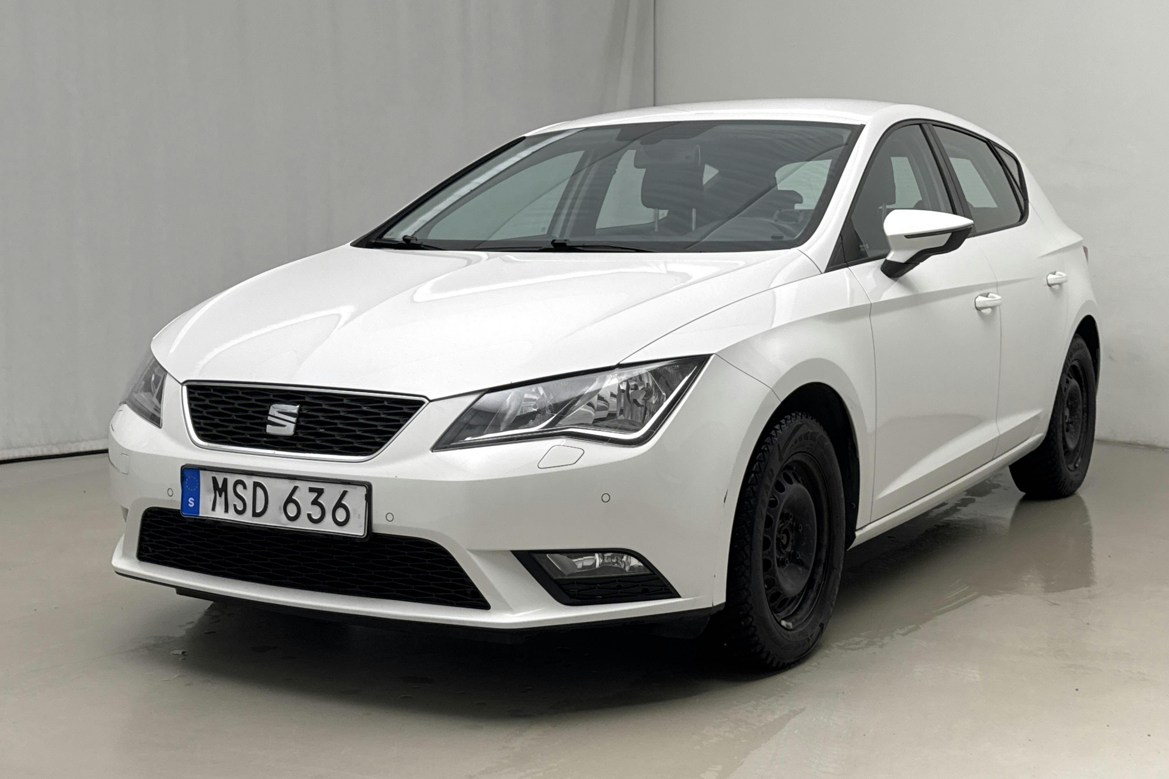 Presentation photo 1 of 15: Seat Leon 1.2 TSI 5dr (110hk) - 83 800 km - Manual - white - 2015
