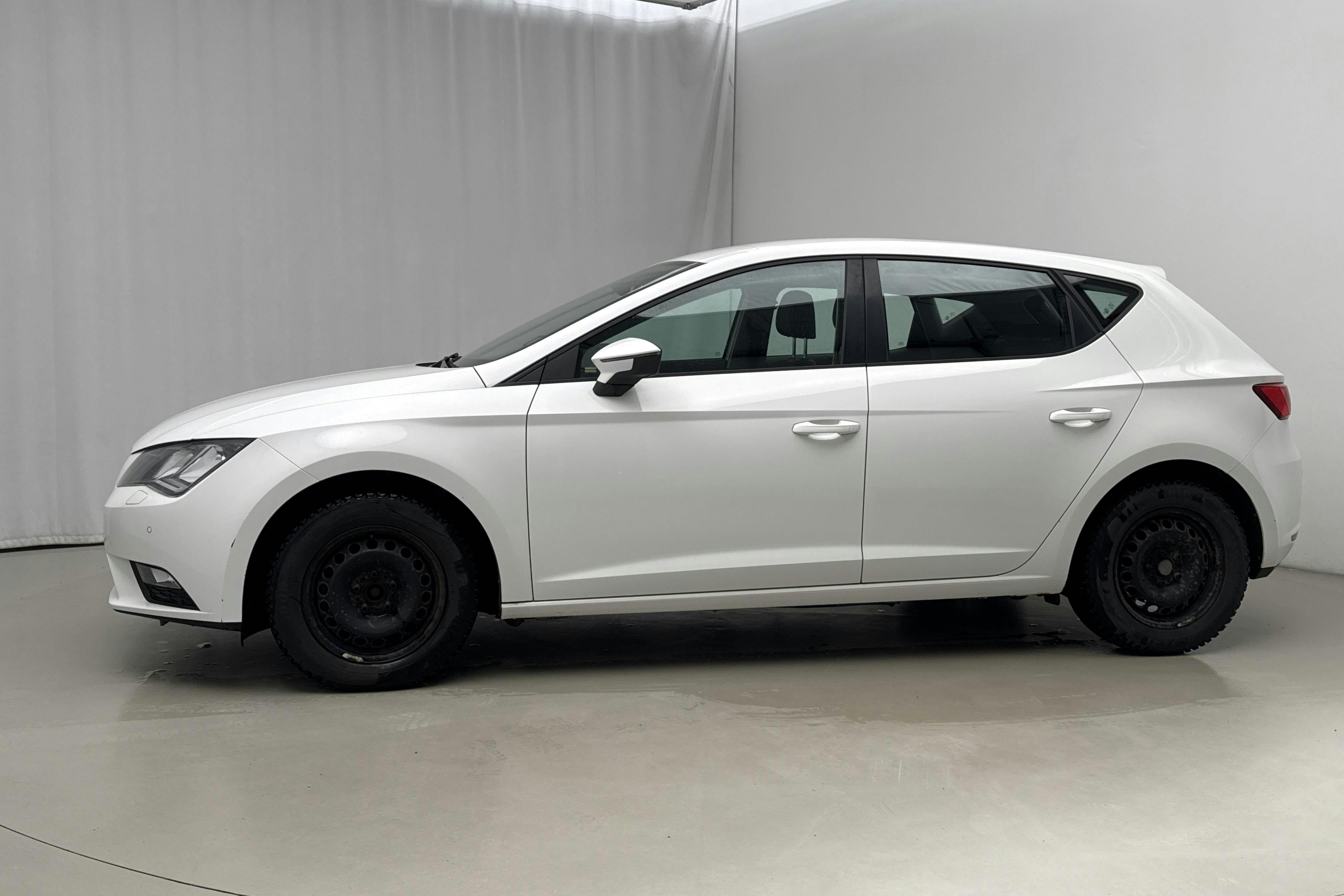 Presentation photo 2 of 15: Seat Leon 1.2 TSI 5dr (110hk) - 83 800 km - Manual - white - 2015