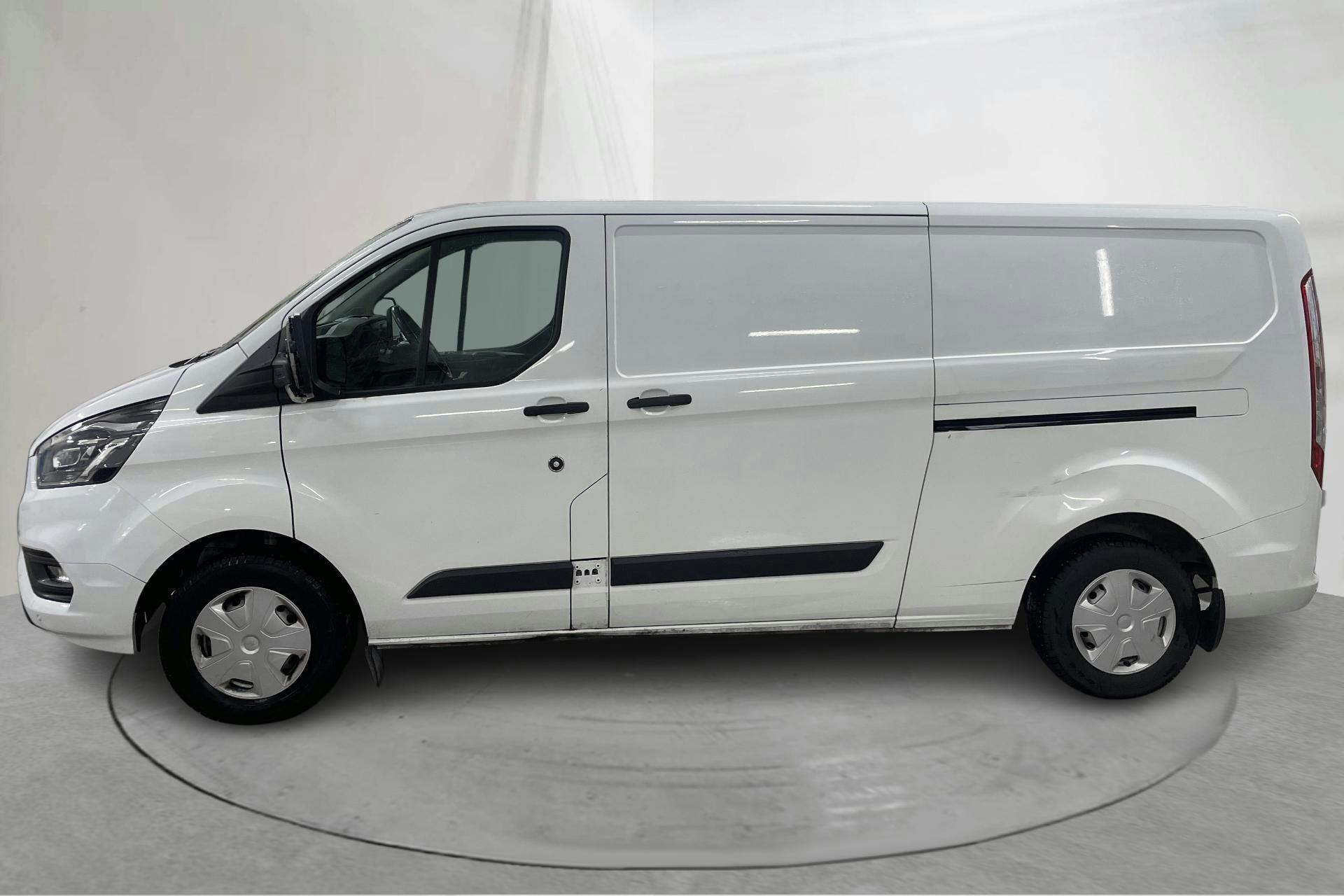 Presentationsfoto 2 av 15: Ford Transit Custom 300 MHEV (130hk) - 14 747 mil - Manuell - vit - 2021