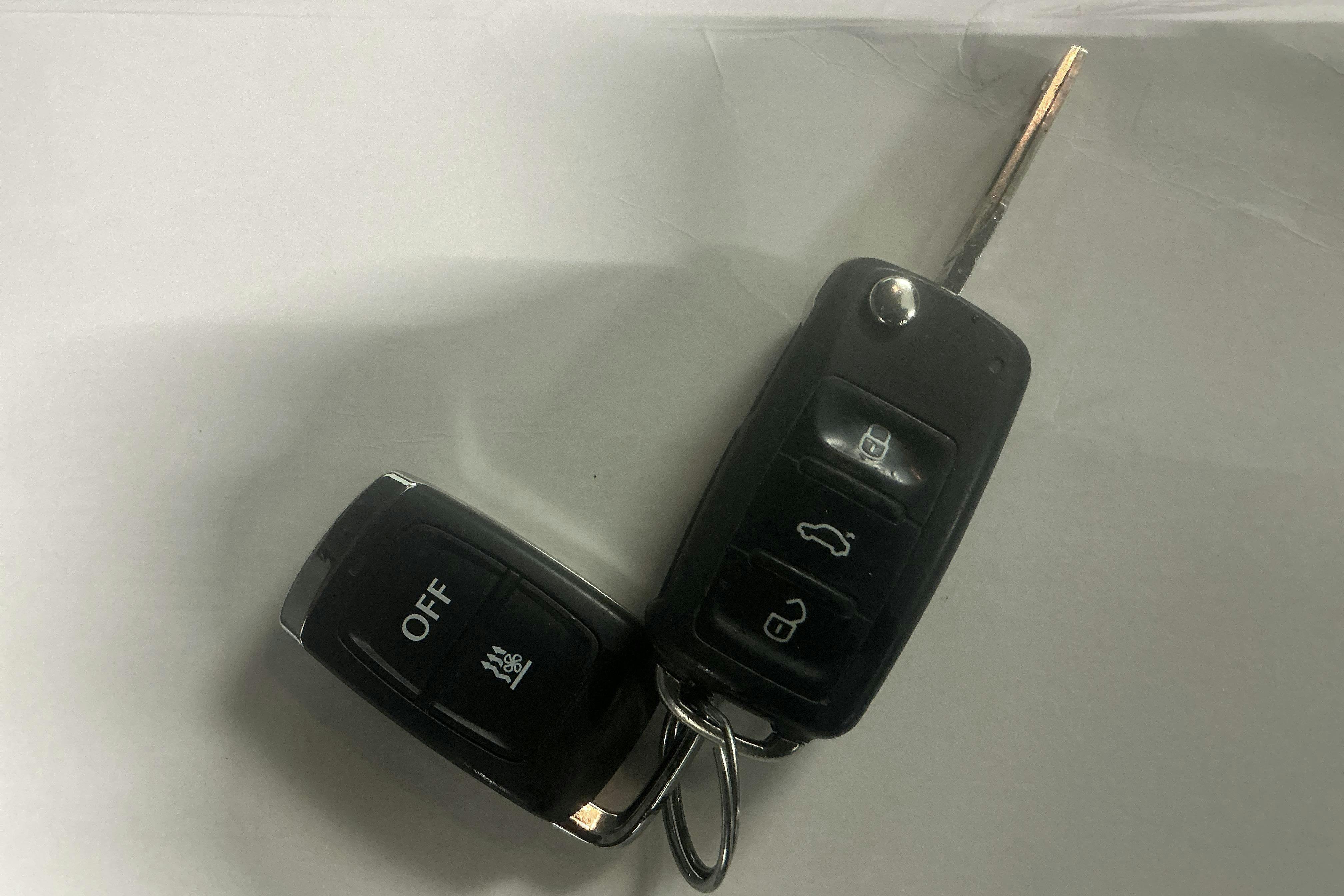 Presentation photo 15 of 15: VW Transporter T6 2.0 TDI BMT Skåp 4MOTION (150hk) - 149 790 km - Manual - white - 2019