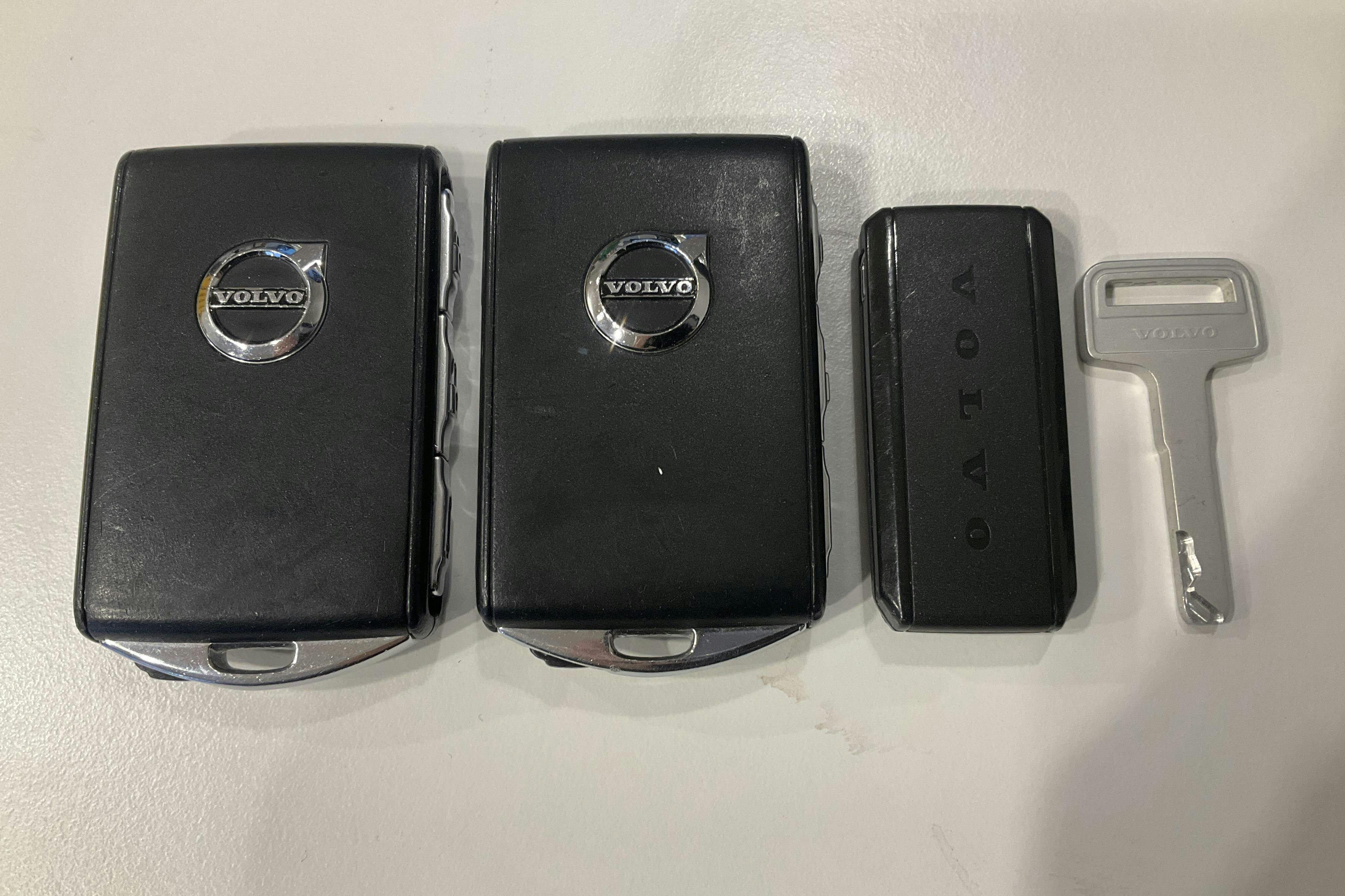 Presentation photo 23 of 23: Volvo V60 D3 AWD (150hk) - 151 080 km - Automatic - white - 2019