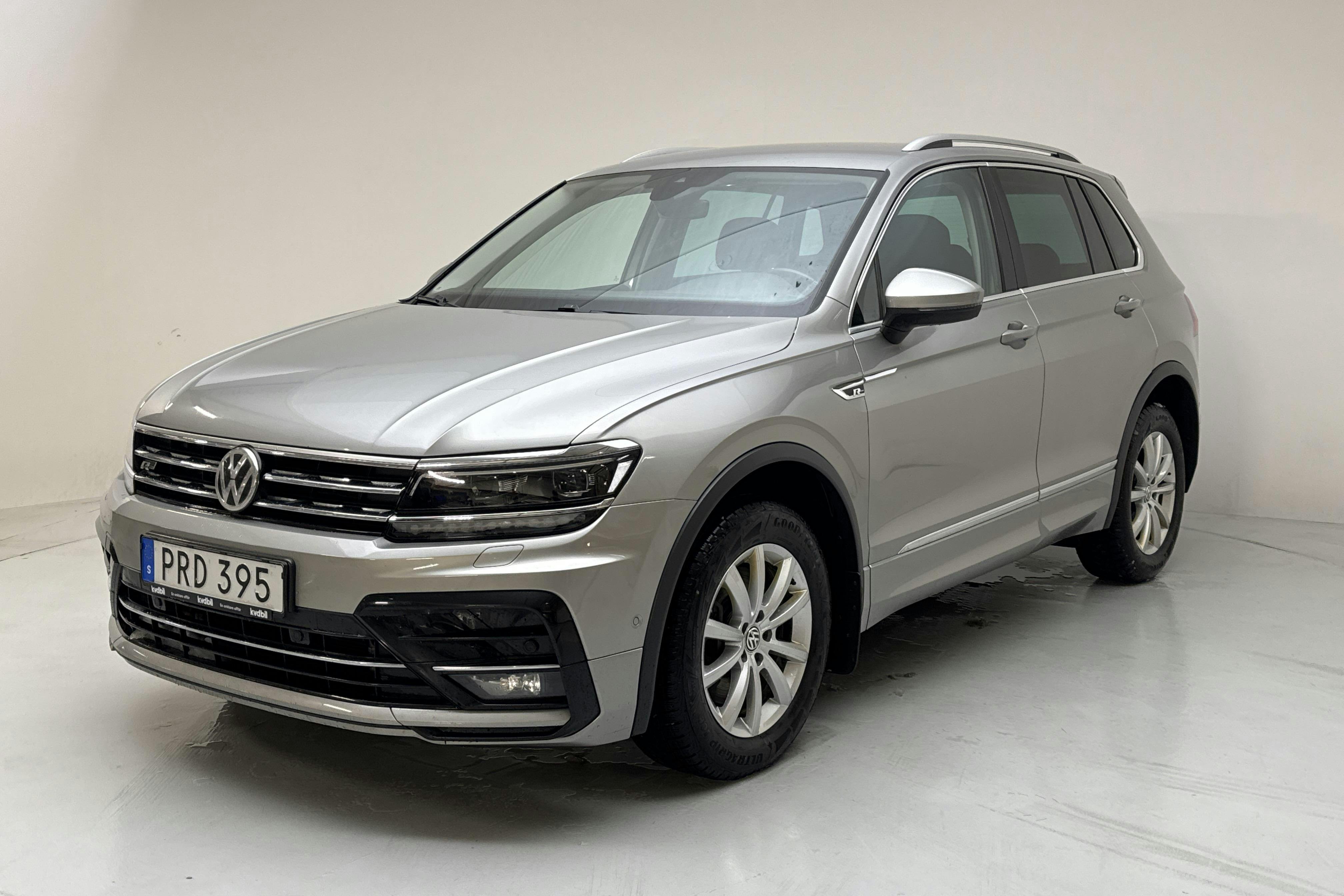Presentation photo 1 of 15: VW Tiguan 2.0 TDI 4MOTION (190hk) - 195 750 km - Automatic - silver - 2018
