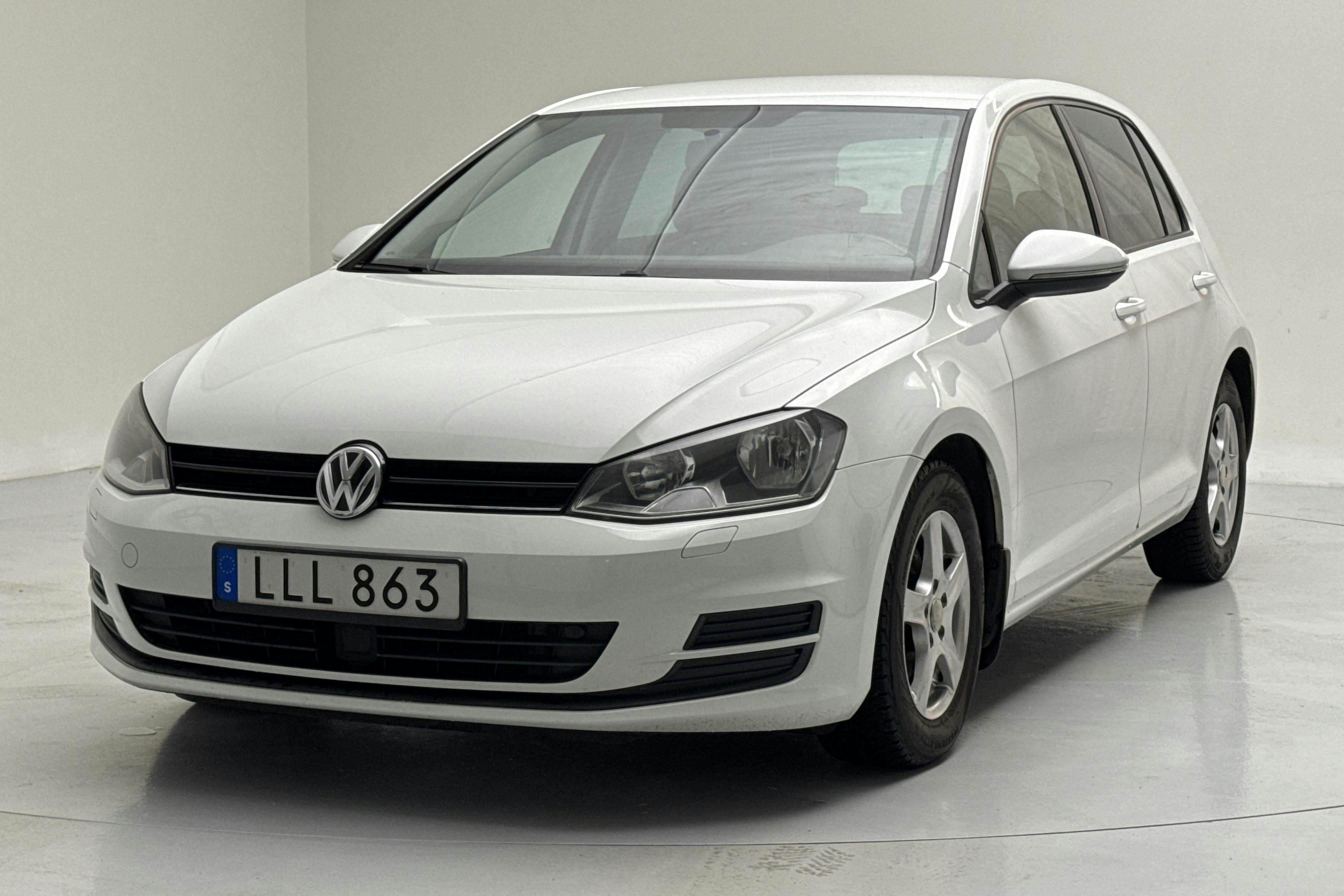 Presentation photo 1 of 12: VW Golf VII 1.2 TSI 5dr (105hk) - 174 910 km - Manual - white - 2014