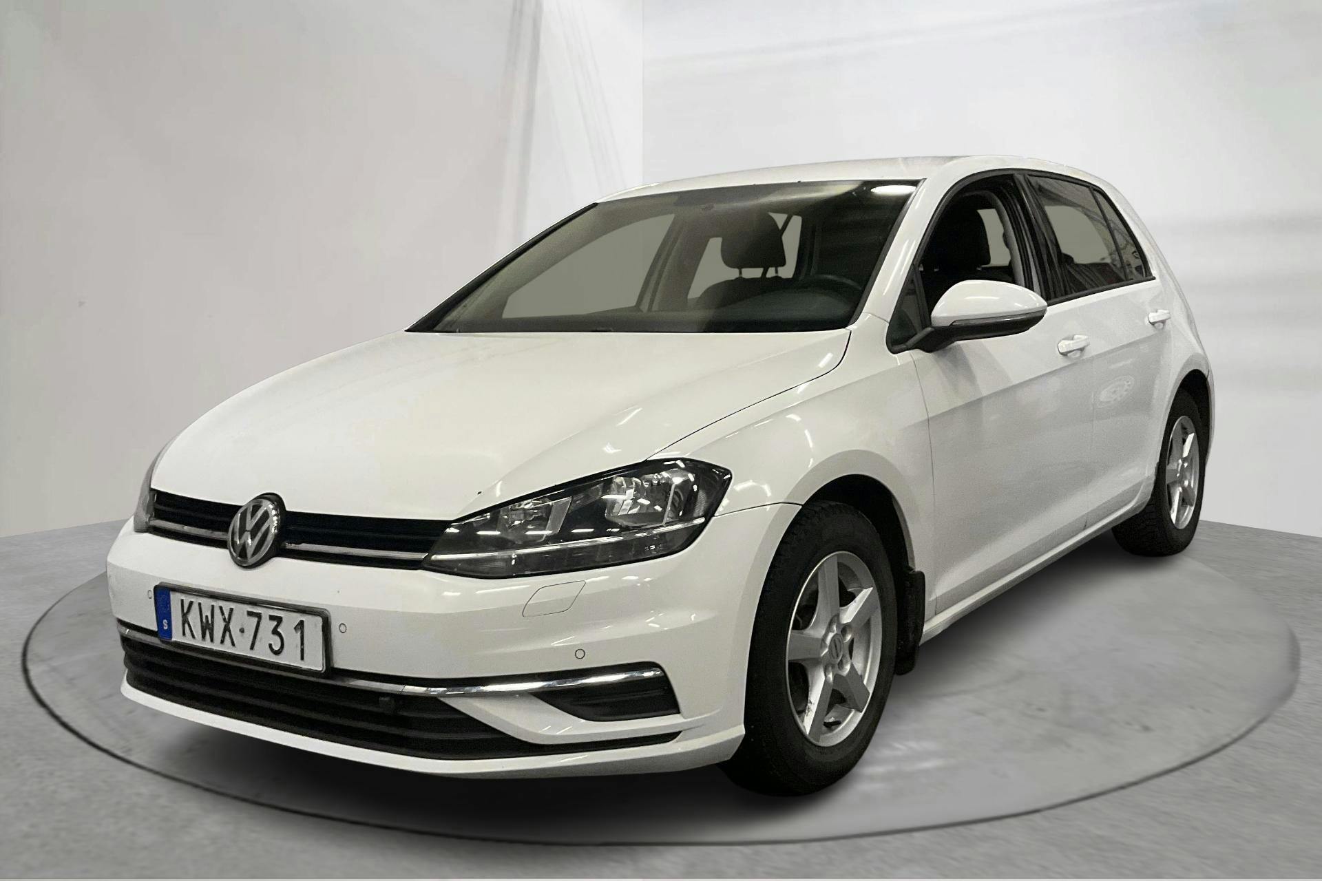 Presentation photo 1 of 13: VW Golf VII 2.0 TDI 5dr 4MOTION (150hk) - 258 400 km - Manual - white - 2018