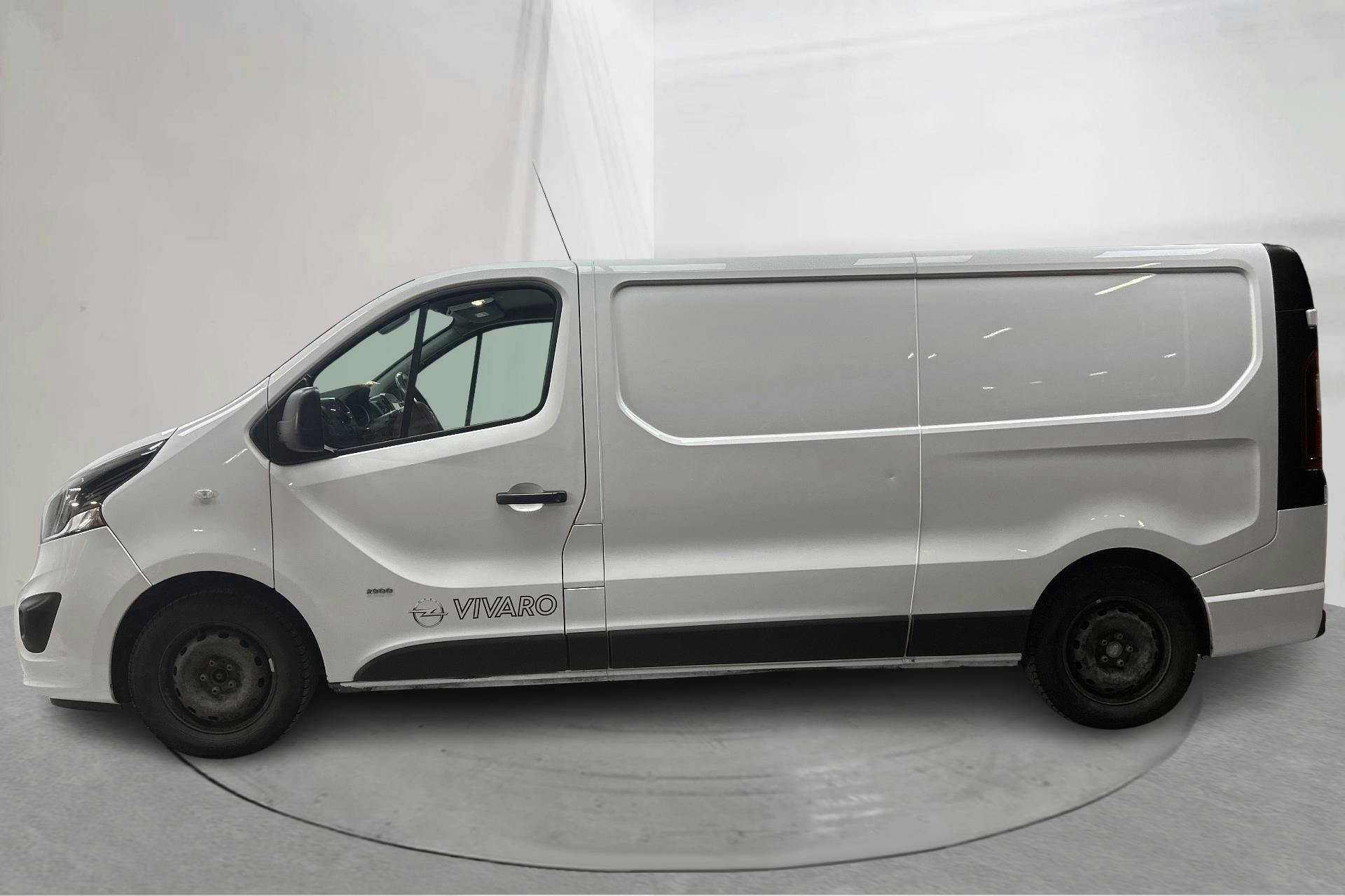 Zdjęcie prezentacyjne 2 z 14: Opel Vivaro 1.6 BITURBO (125hk) - 187 270 km - Manualna - biały - 2017