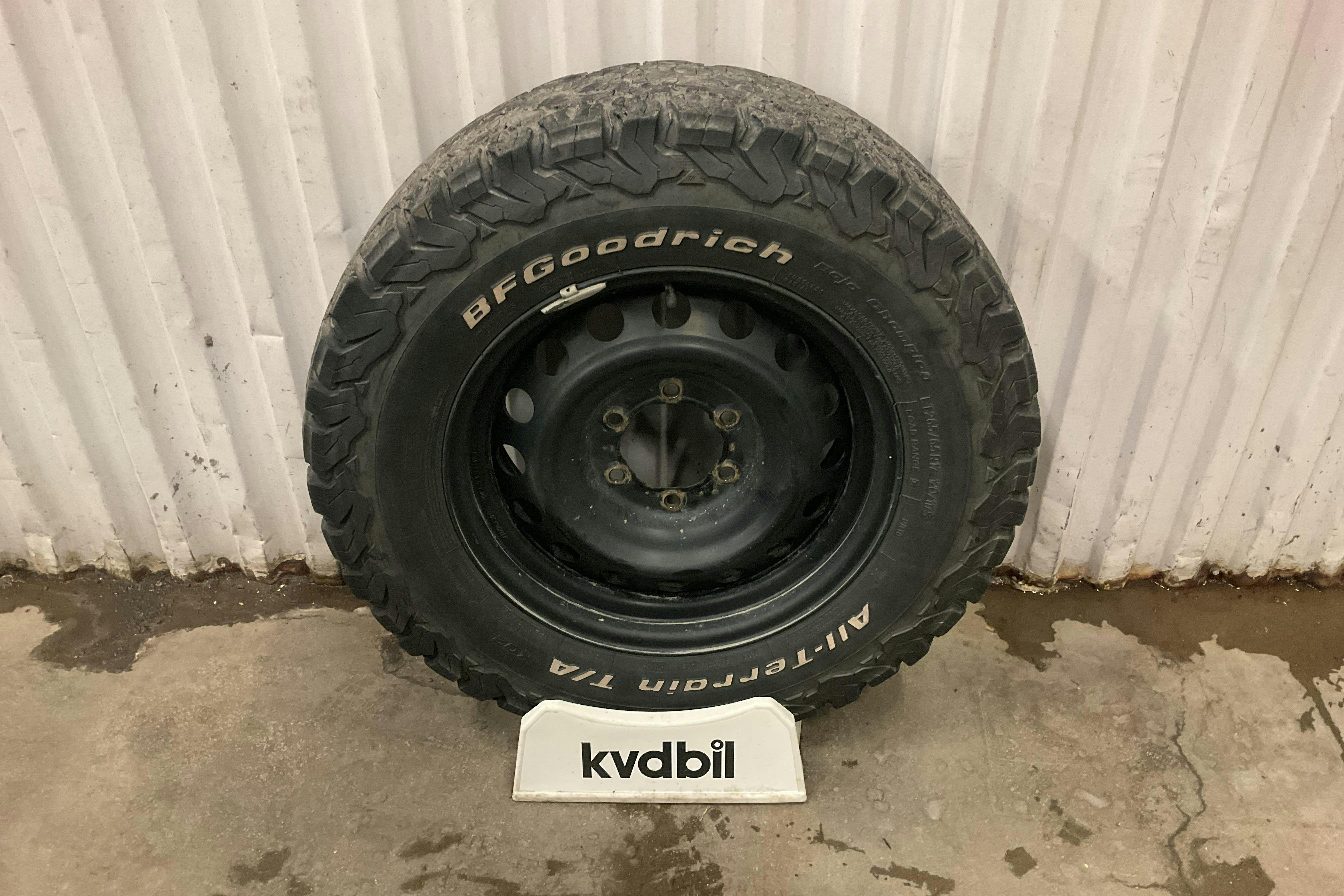 Presentation photo 13 of 13: Toyota Hilux 2.4 D 4WD (150hk) - 170 740 km - Manual - white - 2018