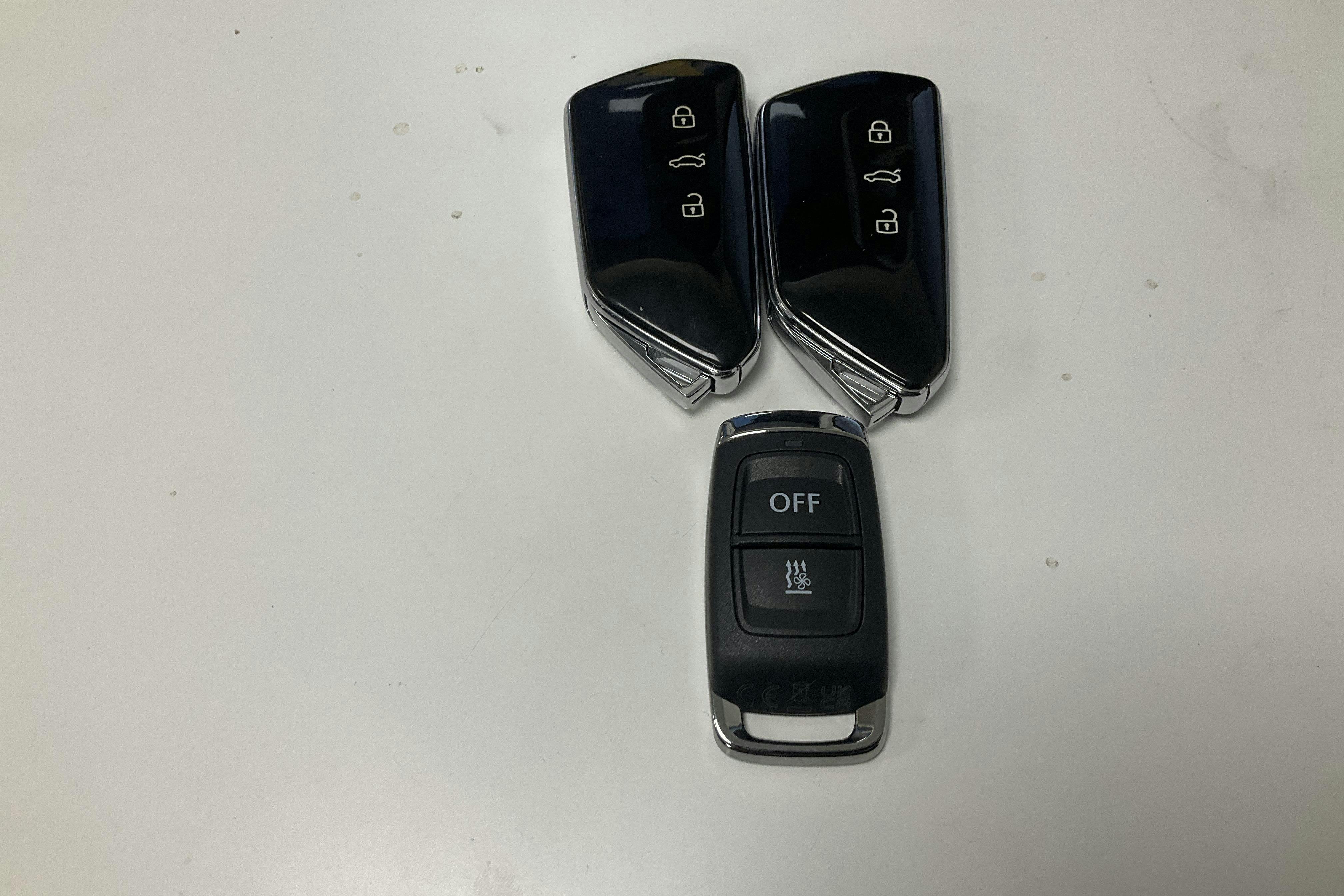 Presentation photo 17 of 17: Skoda Octavia G-TEC 1.5 TSI Combi (130hk) - 99 850 km - Automatic - white - 2023