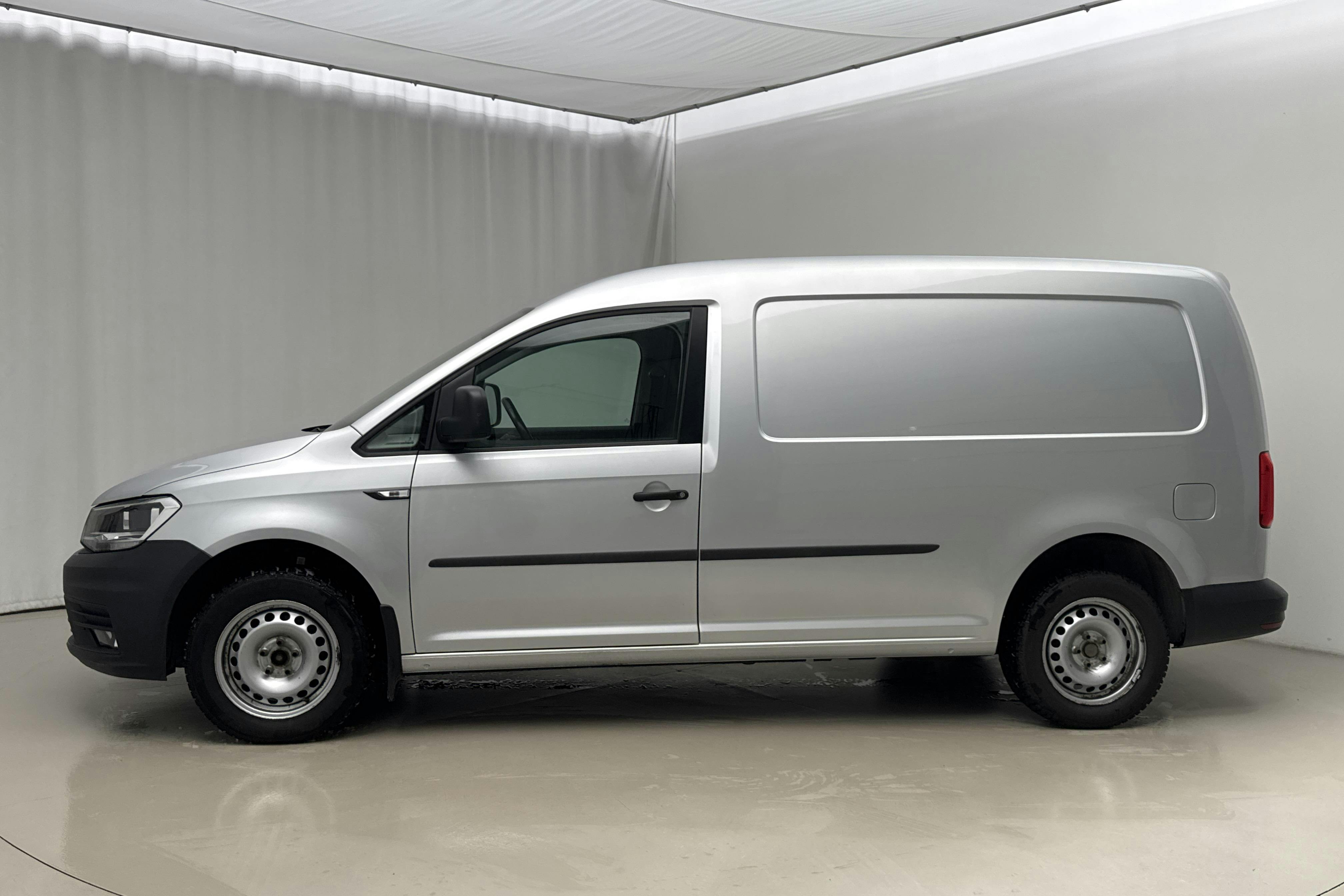 Esitlusfoto 2 aadressil 14: VW Caddy 1.4 TGI Maxi Skåp (110hk) - 46 240 km - Käsitsi - hõbe - 2020