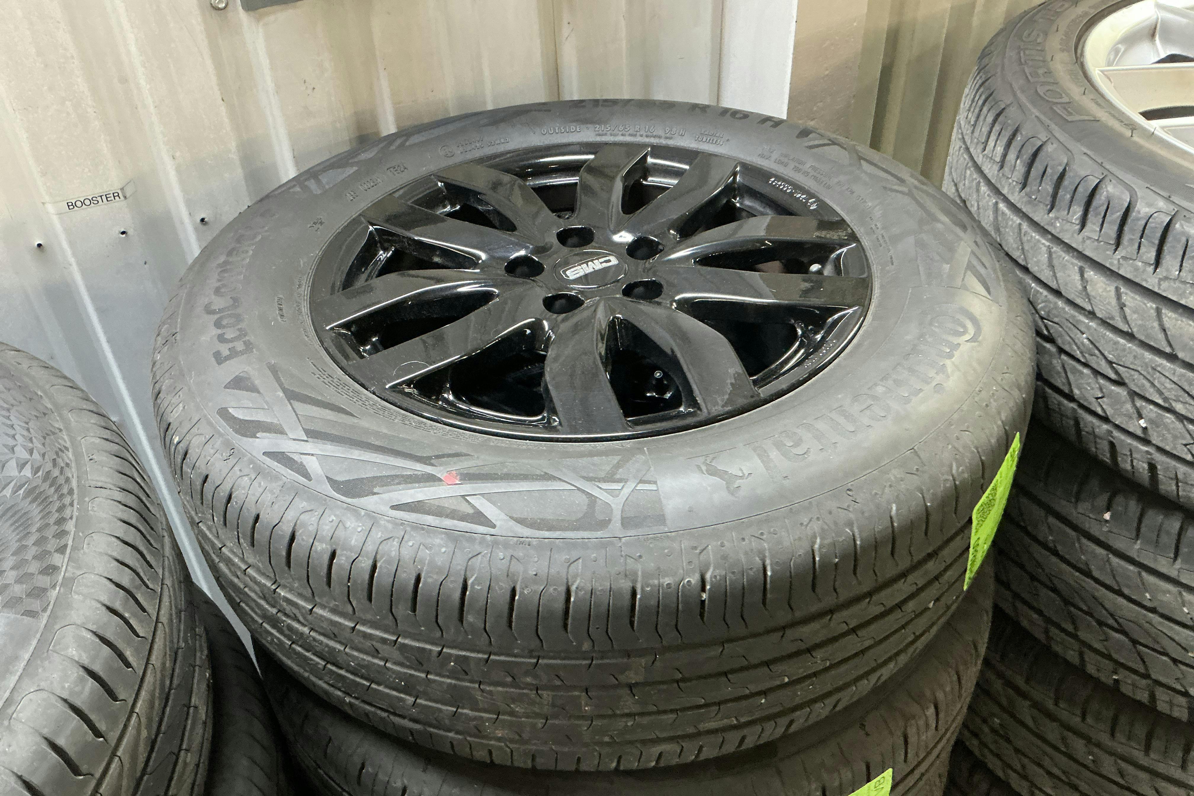 Presentation photo 15 of 15: Peugeot e-Expert Skåp 75kWh (136hk) - 87 910 km - Automatic - red - 2022