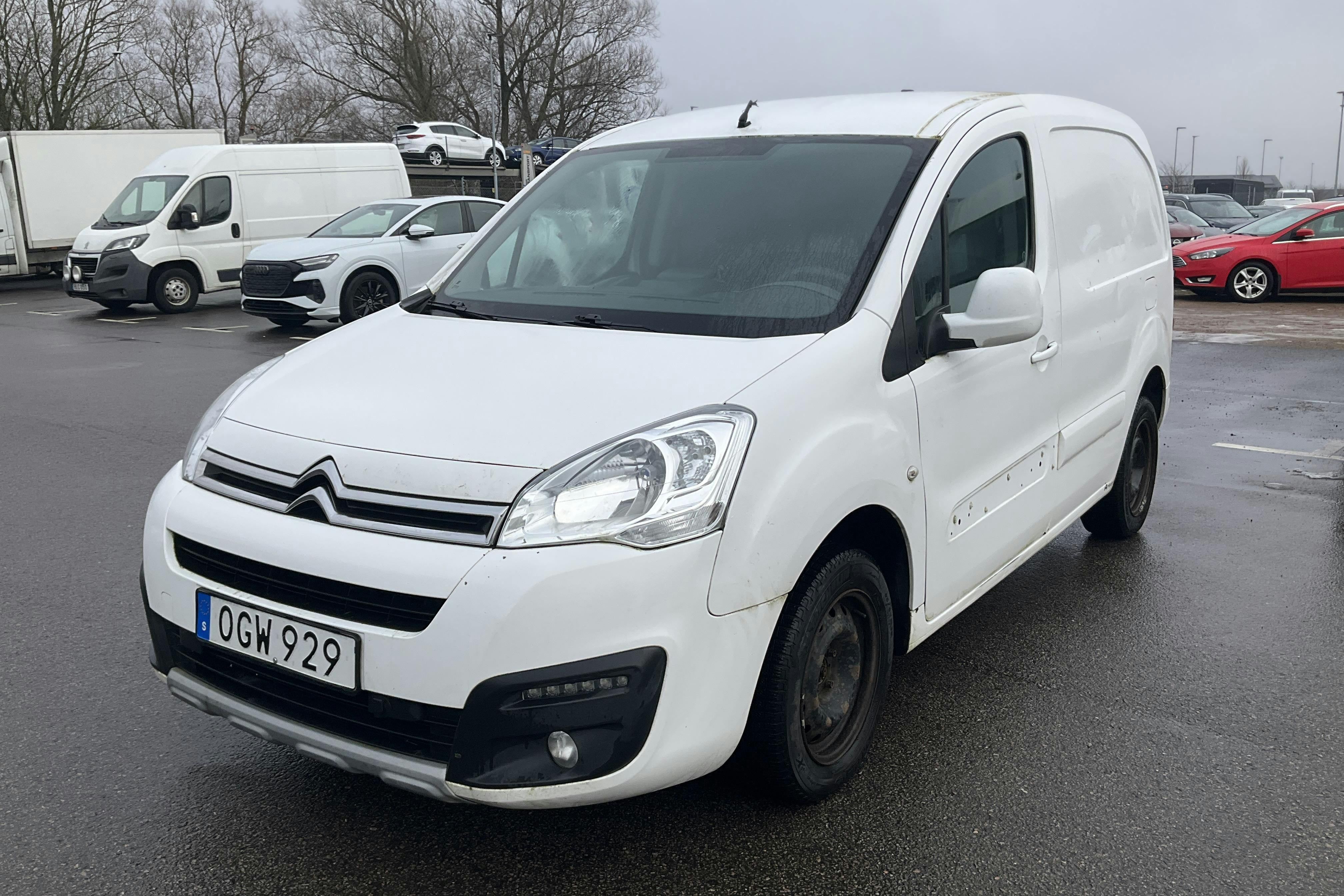 Presentation photo 1 of 11: Citroën Berlingo 1.6 BlueHDi Skåp (100hk) - 200 200 km - Automatic - white - 2016