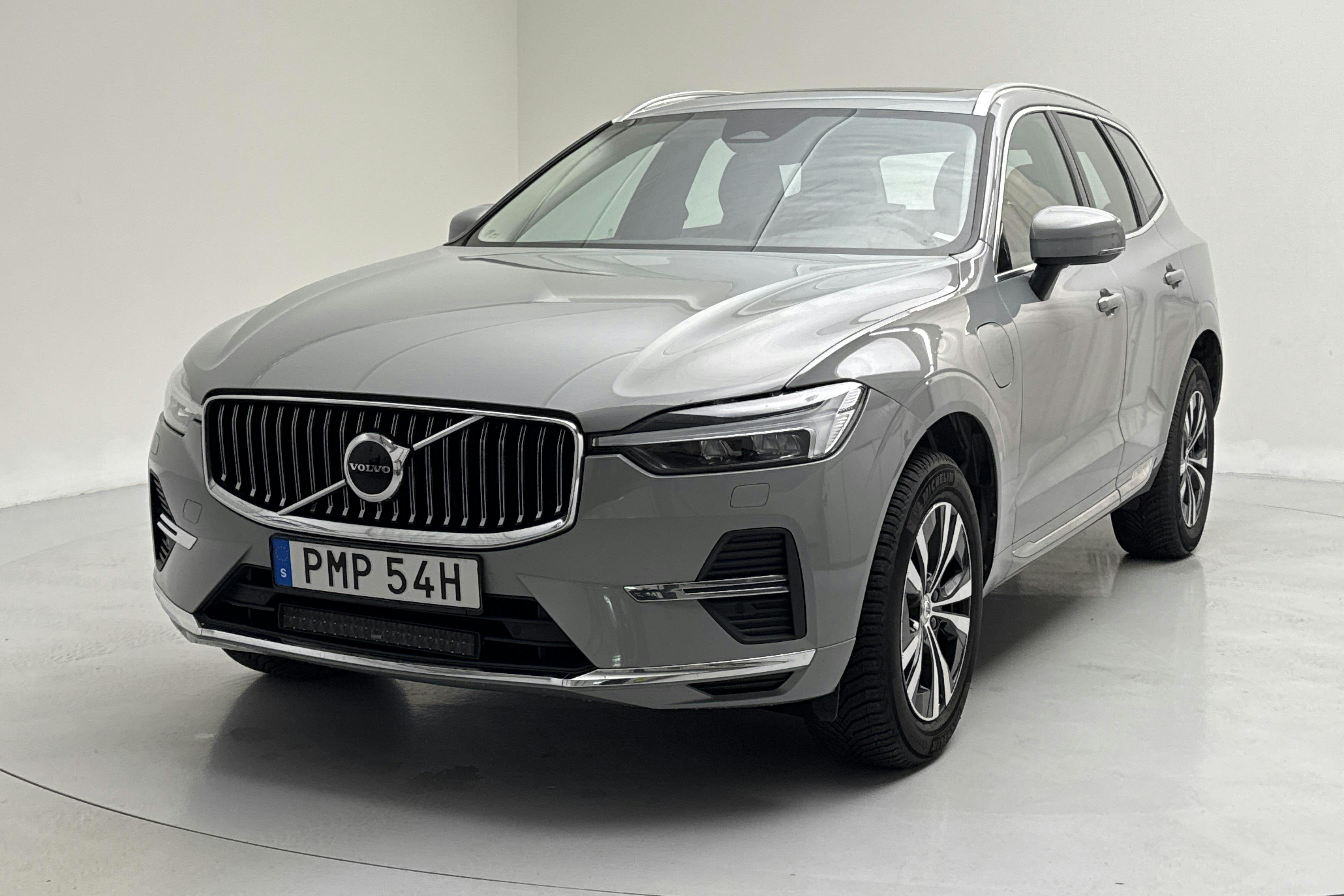 Presentation photo 1 of 18: Volvo XC60 T6 AWD Recharge (350hk) - 63 020 km - Automatic - gray - 2024