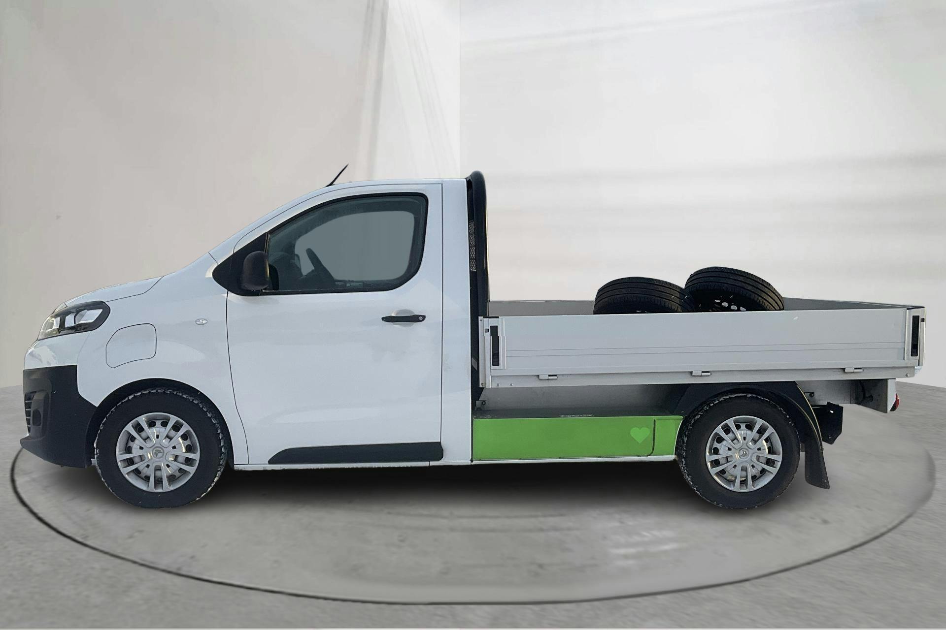 Presentation photo 2 of 15: Citroën e-Jumpy IV 75kWh Pickup (136hk) - 17 500 km - Automatic - white - 2022