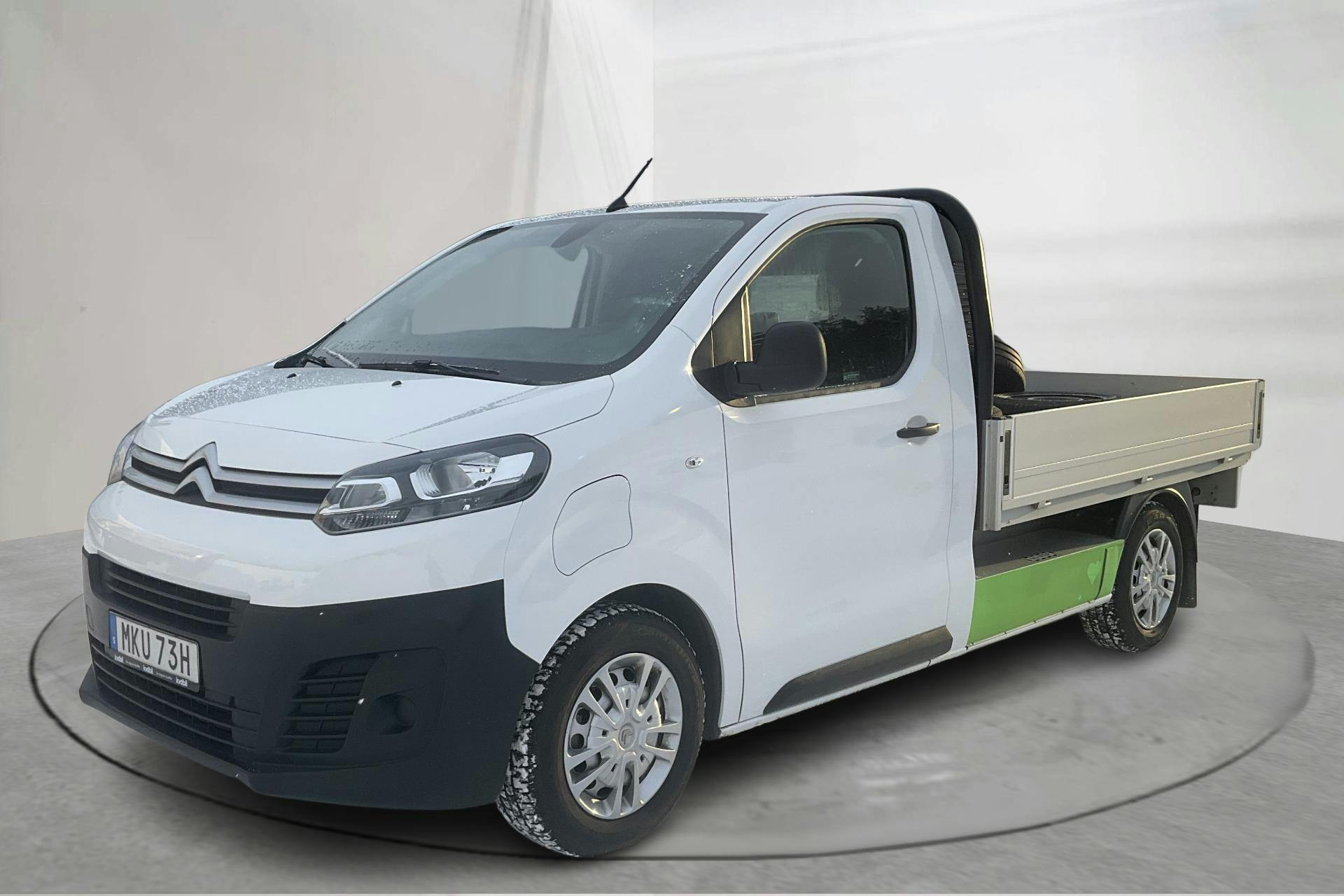 Presentation photo 1 of 15: Citroën e-Jumpy IV 75kWh Pickup (136hk) - 17 500 km - Automatic - white - 2022