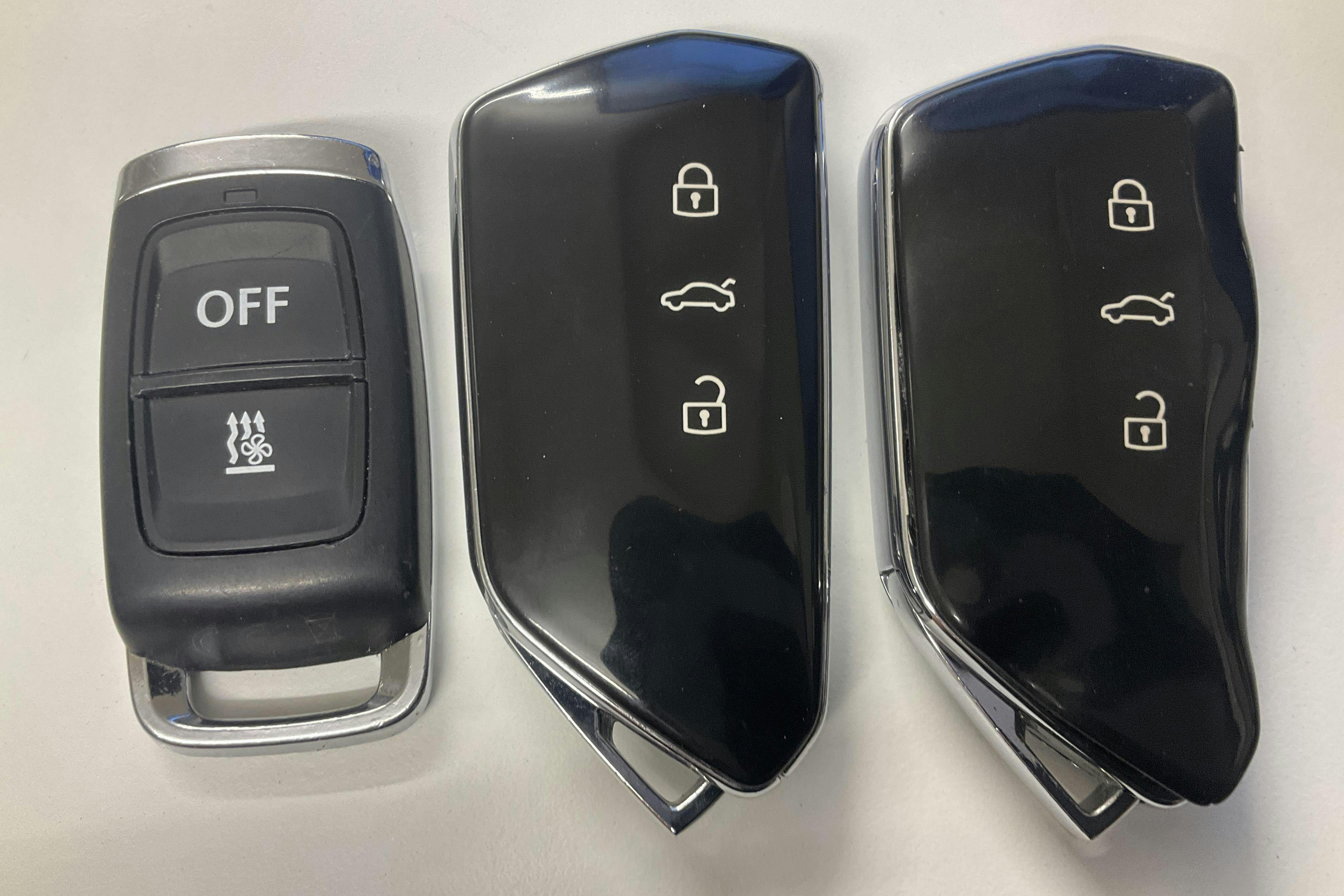 Presentation photo 19 of 19: VW Golf VIII TGI 5dr (130hk) - 105 330 km - Automatic - white - 2023