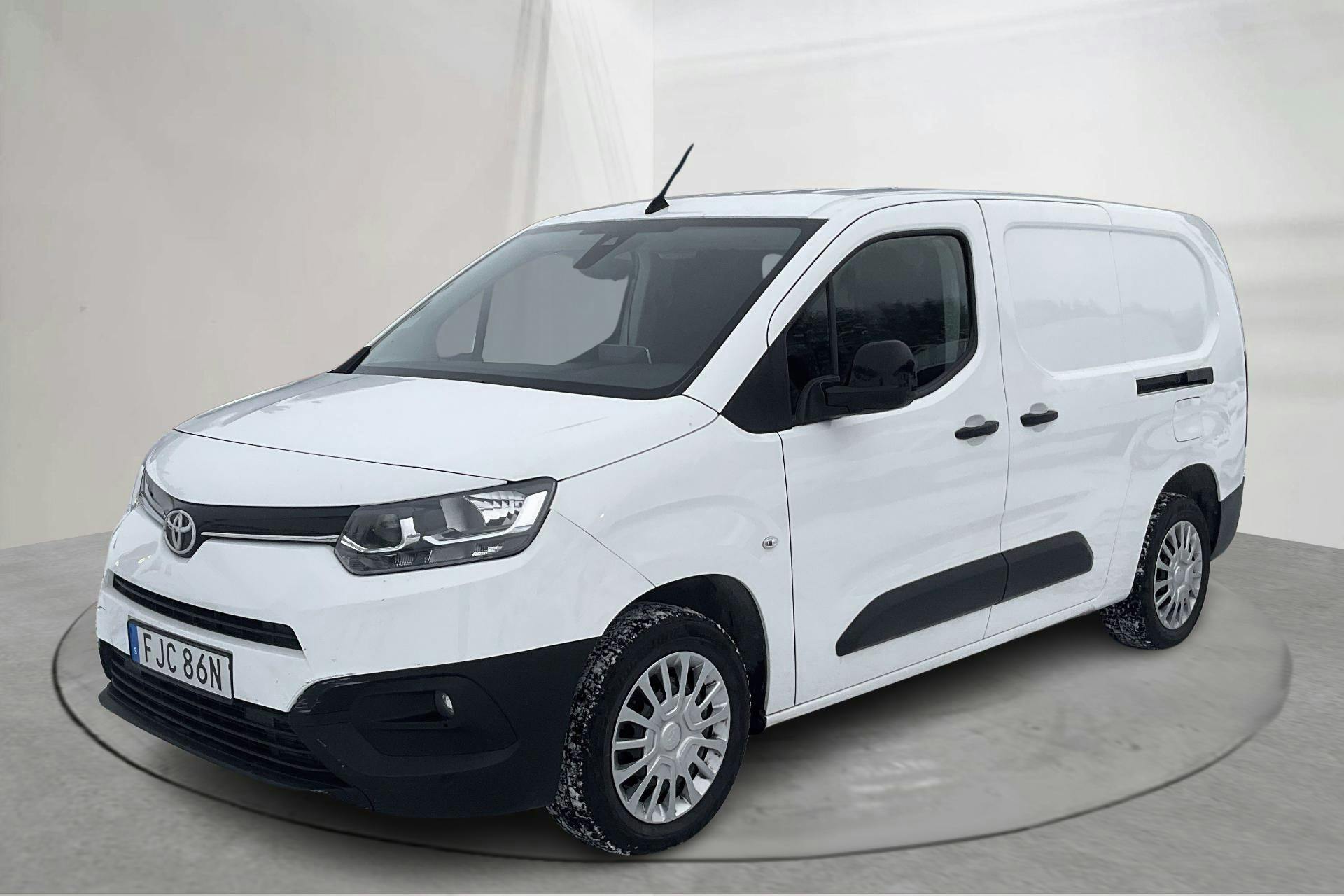 Presentation photo 1 of 14: Toyota PROACE CITY 1.5D (130hk) - 111 700 km - Automatic - white - 2022