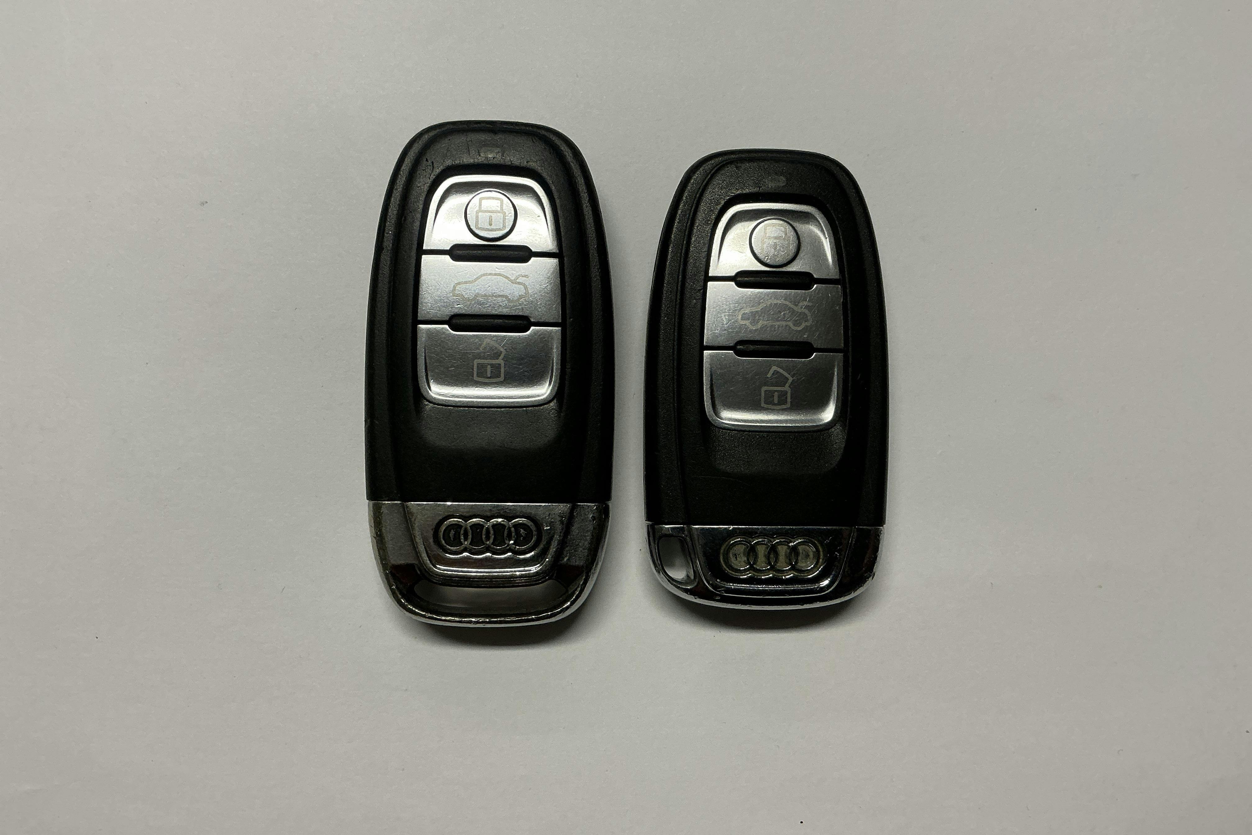 Presentation photo 14 of 14: Audi A6 2.0 TDI (177hk) - 211 220 km - Manual - black - 2011