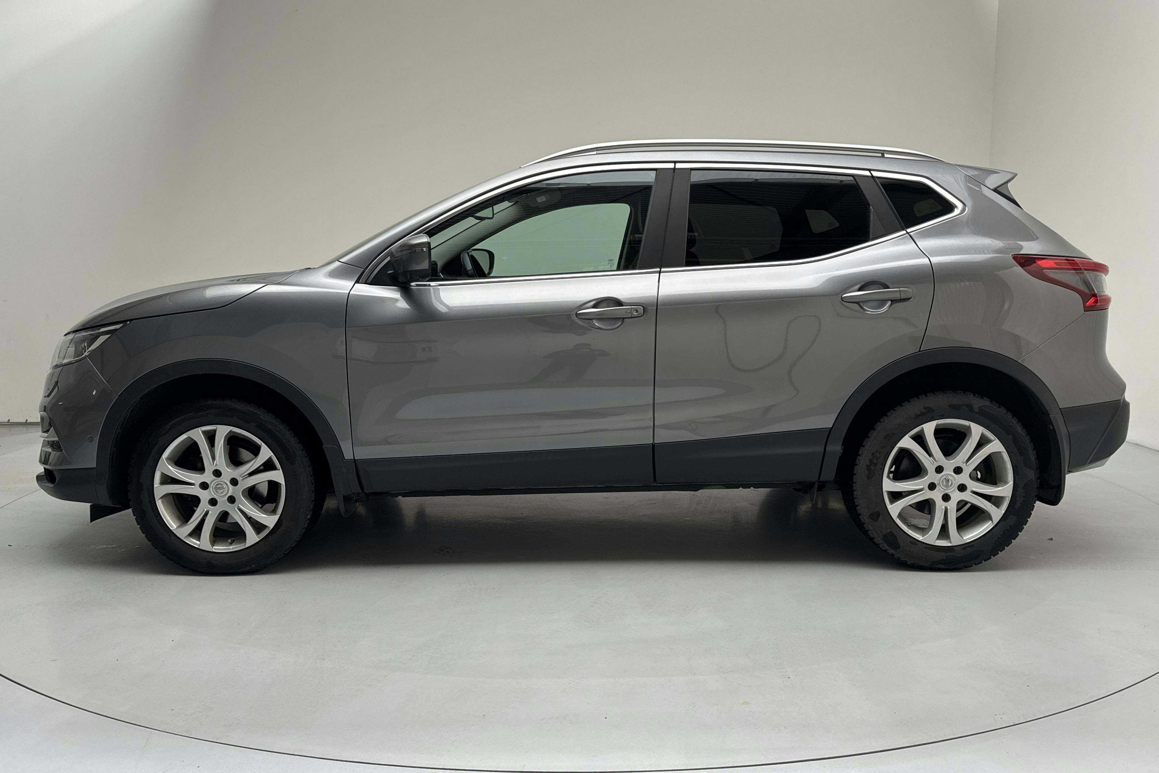 Presentationsfoto 2 av 14: Nissan Qashqai 1.2 DIG-T (115hk) - 8 878 mil - Automat - grå - 2018