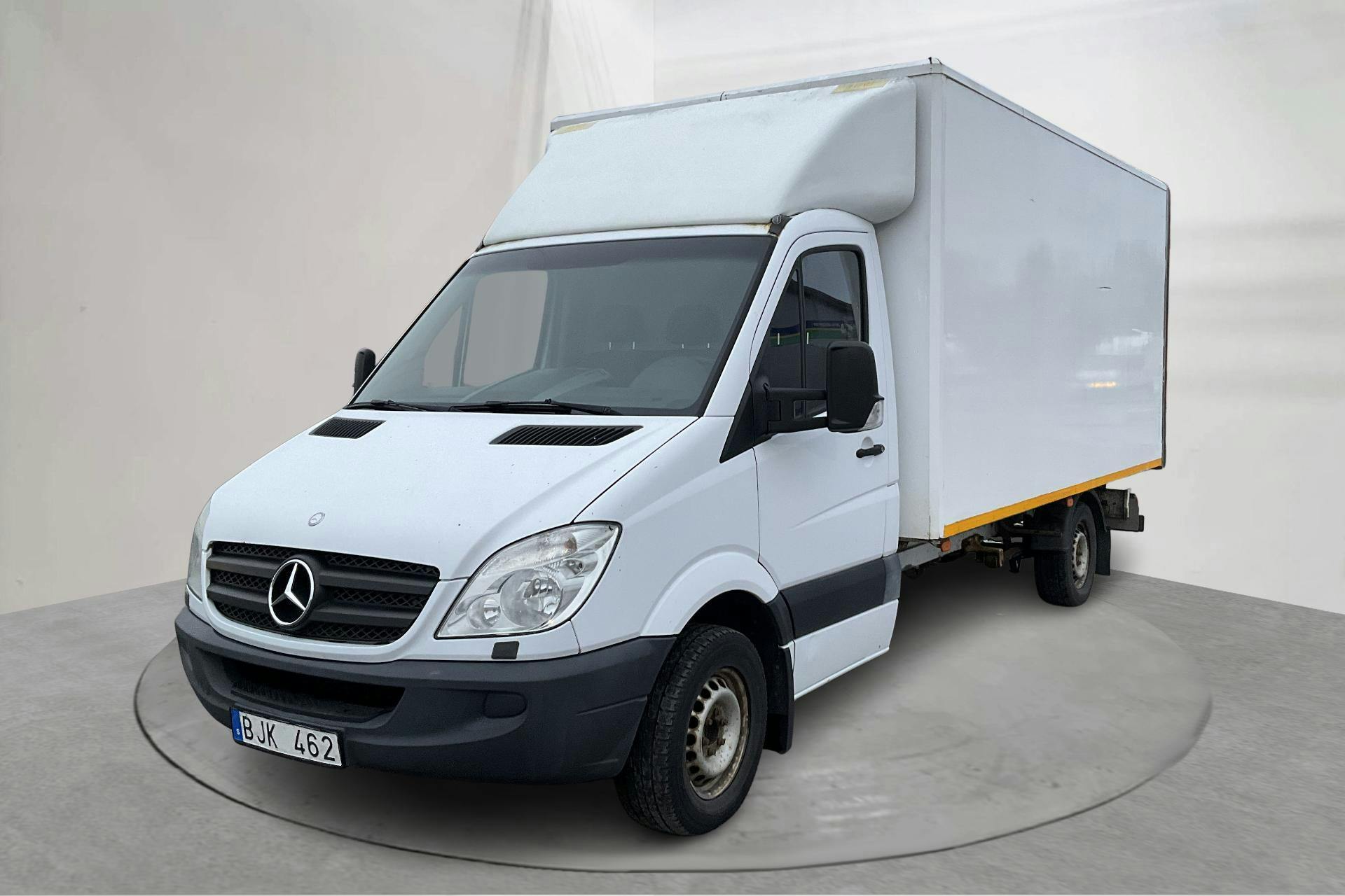 Presentationsfoto 1 av 12: Mercedes Sprinter 316 CDI Volymskåp  (163hk) - 16 866 mil - Automat - vit - 2010