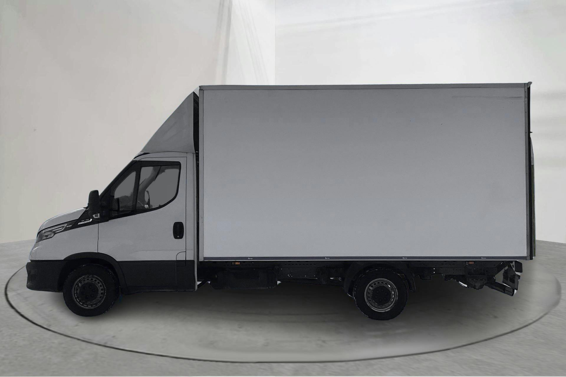 Presentation photo 2 of 14: Iveco Daily 35 2.3 (156hk) - 187 660 km - Automatic - white - 2021