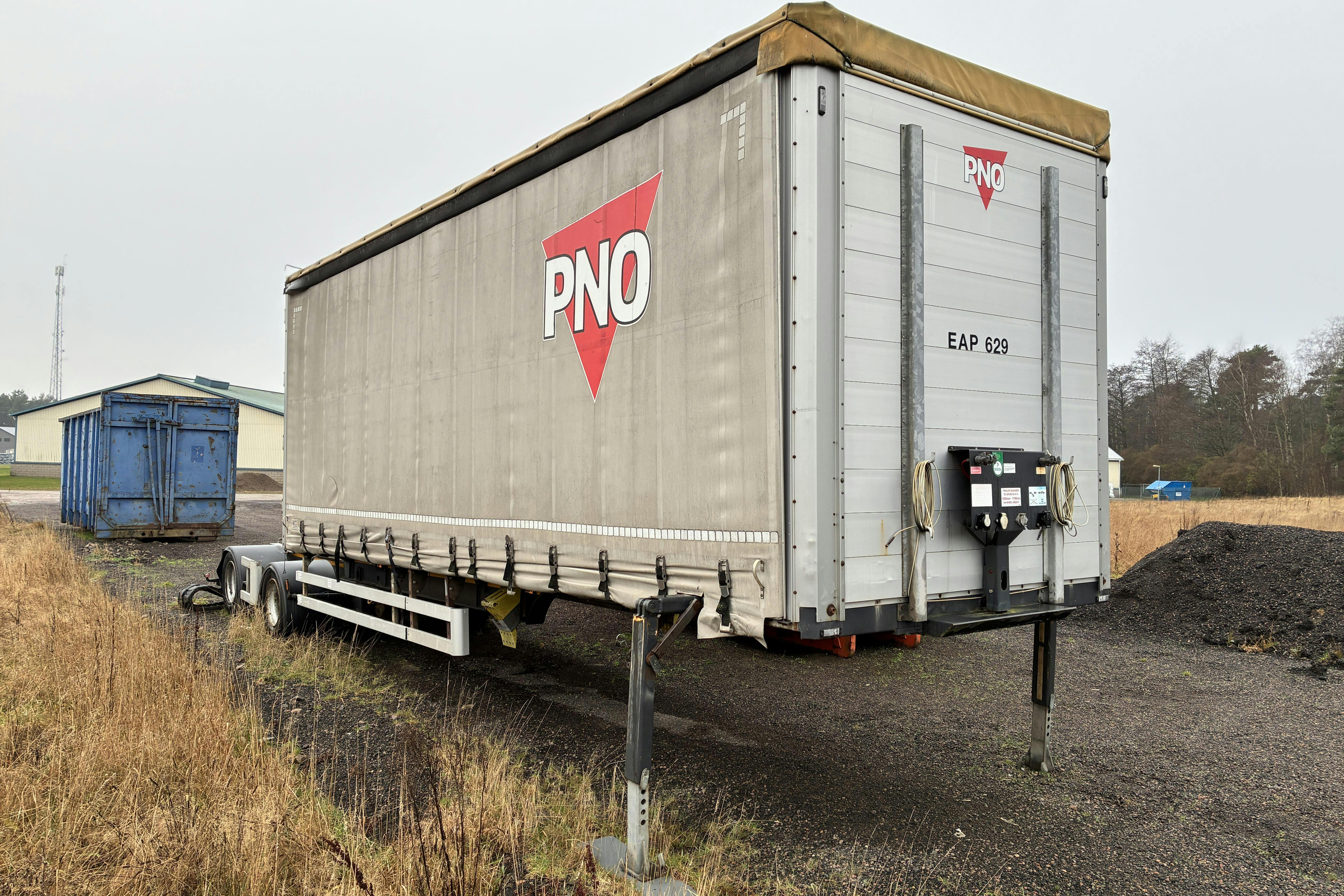 Presentationsfoto 2 av 26: DENNISON EF24CS - 0 km - grå - 2014