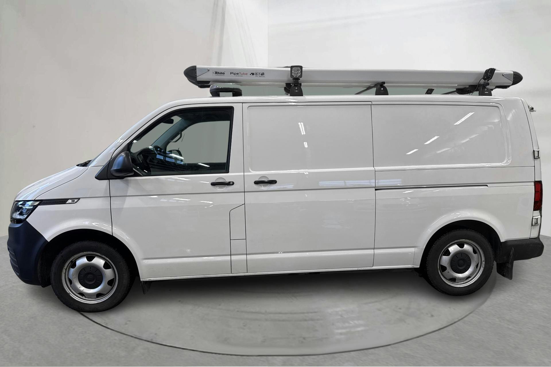Presentation photo 2 of 20: VW Transporter T6.1 2.0 TDI BMT Skåp 4MOTION (150hk) - 65 390 km - Automatic - white - 2020