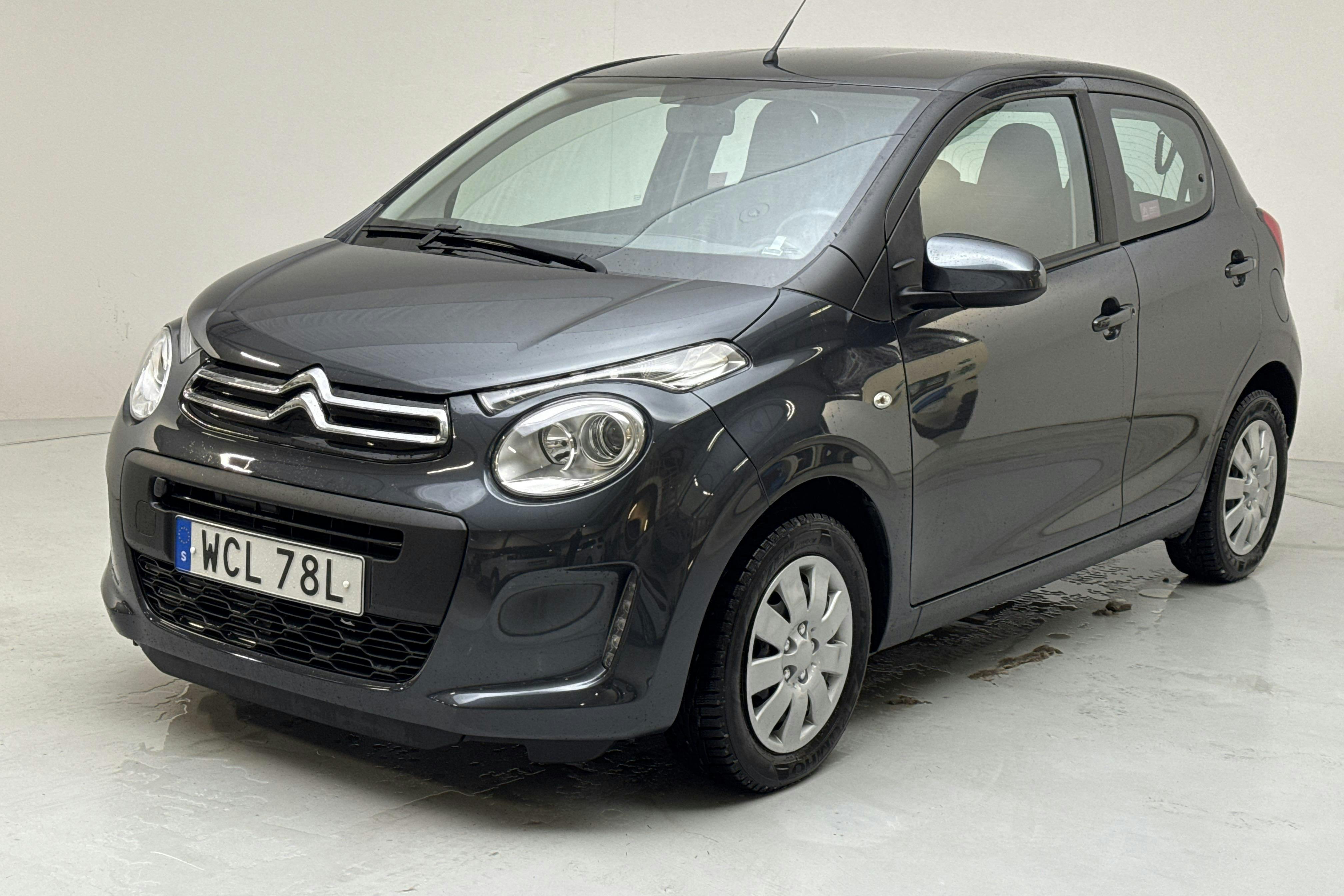 Presentation photo 1 of 13: Citroën C1 1.0 VTi 5dr (72hk) - 30 400 km - Manual - gray - 2021