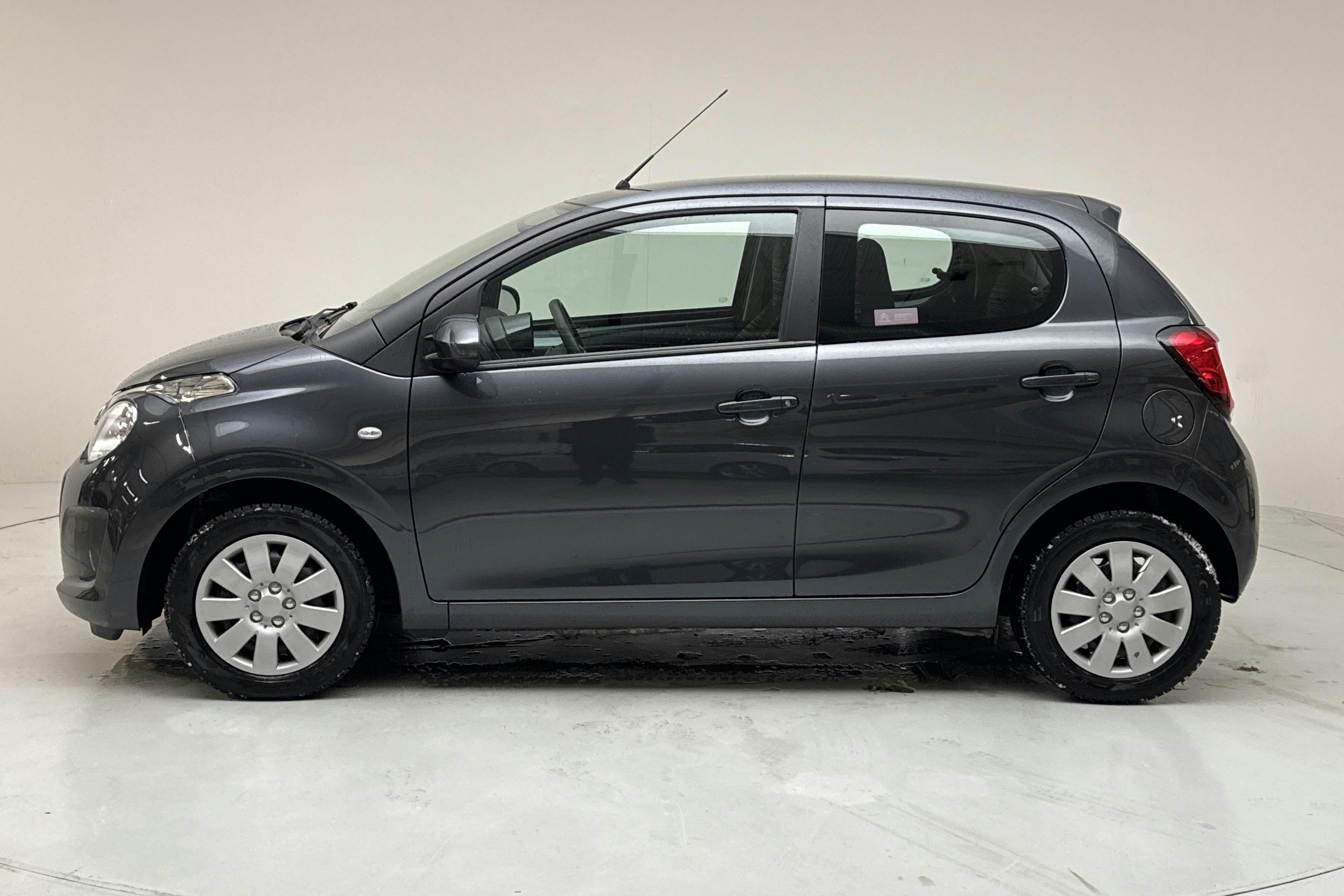 Presentation photo 2 of 13: Citroën C1 1.0 VTi 5dr (72hk) - 30 400 km - Manual - gray - 2021