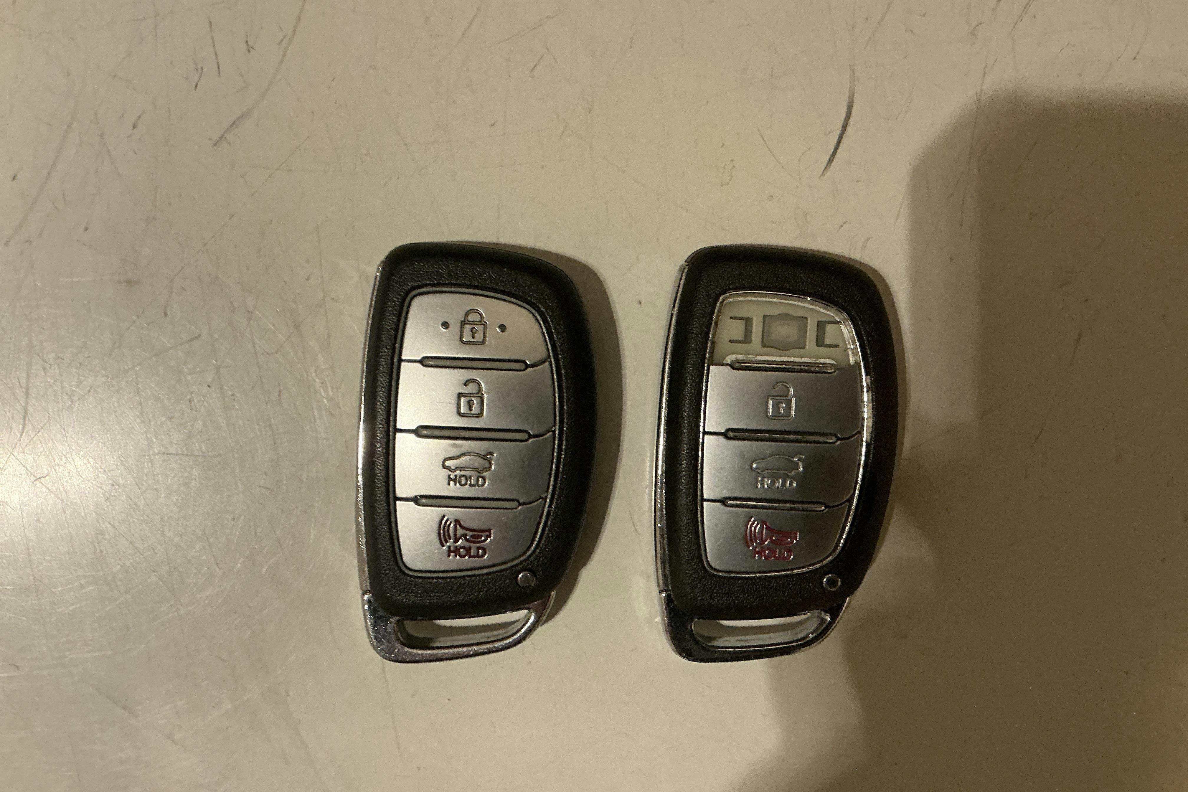 Presentation photo 15 of 15: Hyundai i40 1.7 CRDi Kombi (136hk) - 144 820 km - Manual - blue - 2013