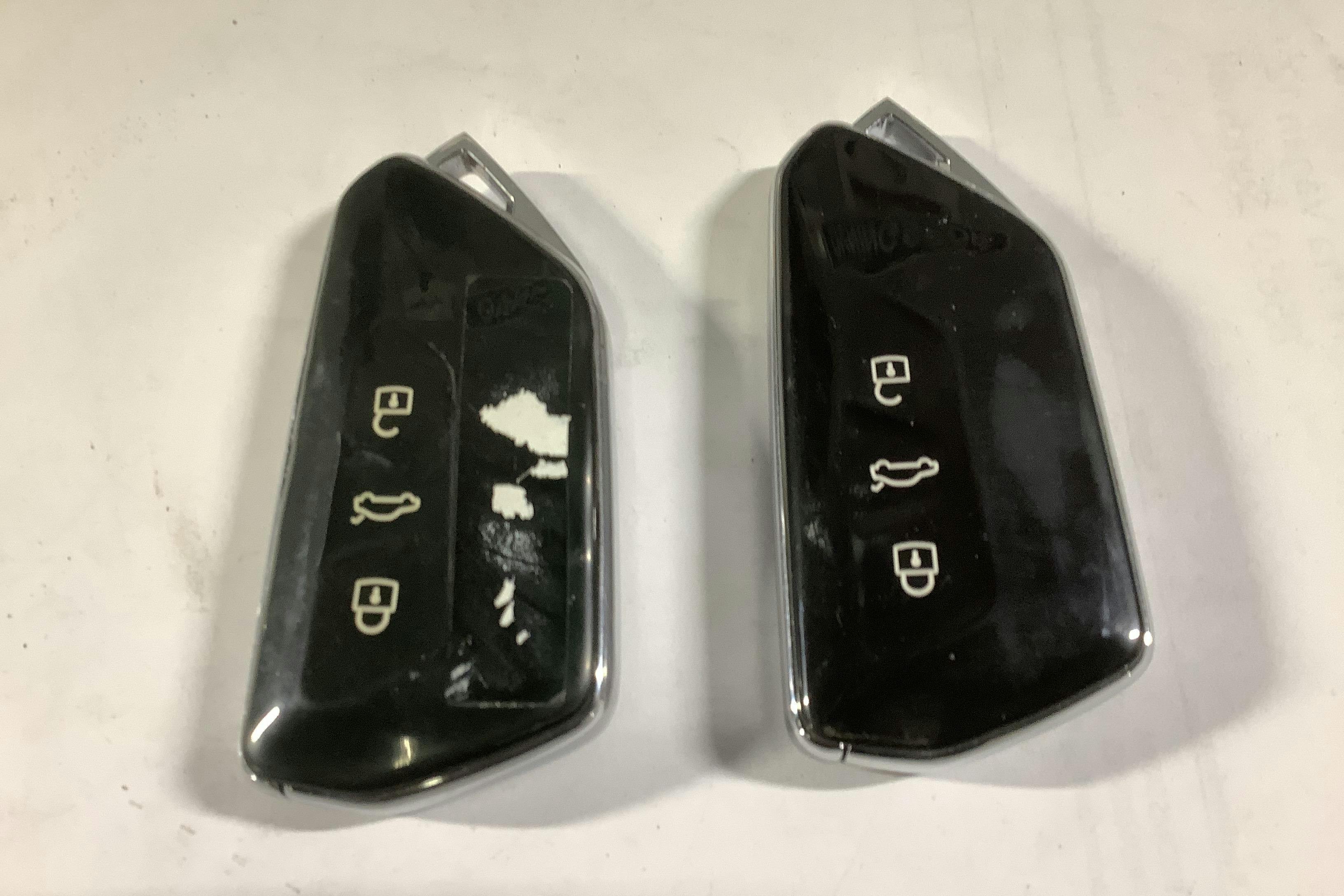 Presentationsfoto 20 av 20: VW ID.4 77kWh (204hk) - 10 053 mil - Automat - vit - 2023